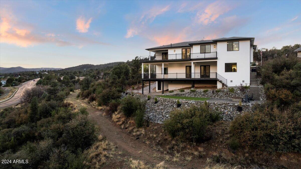 5227 E Canyon View Court