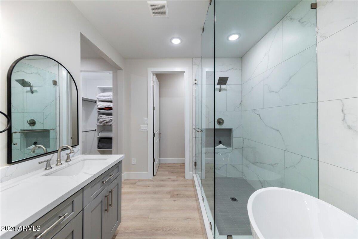 5227 E Canyon View Court