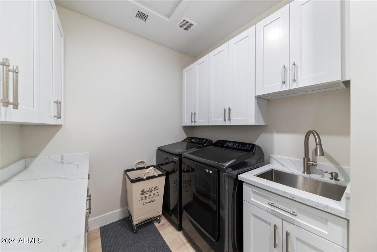 5227 E Canyon View Court