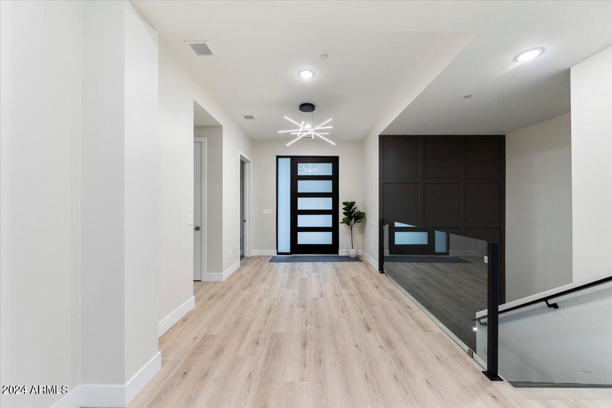 5227 E Canyon View Court