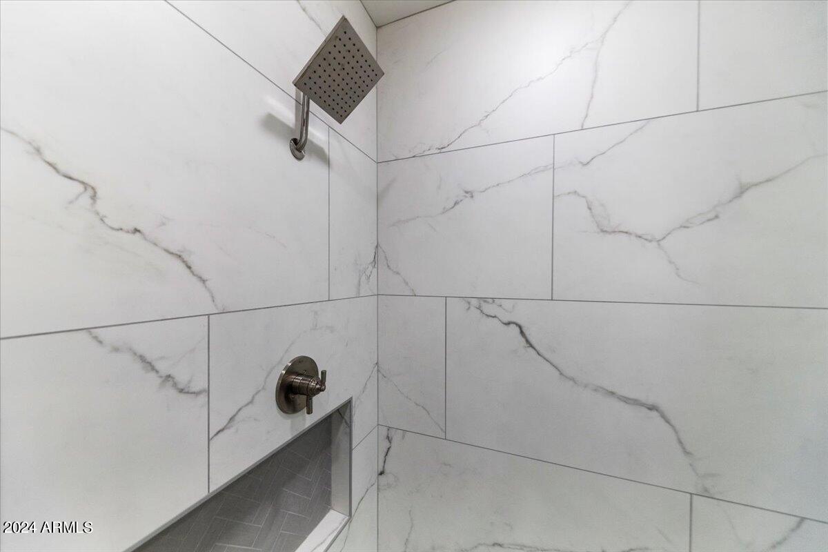 5227 E Canyon View Court