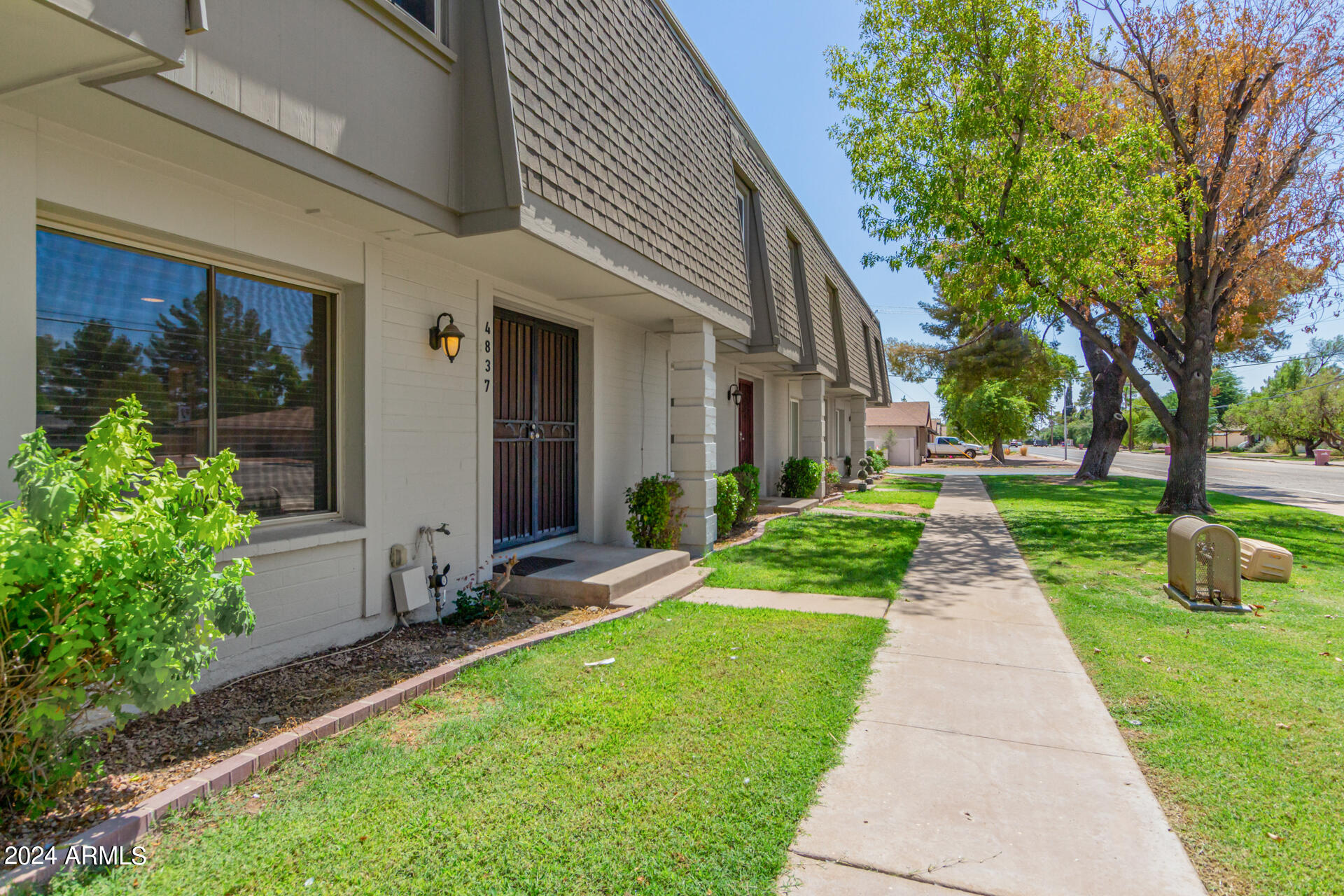 4837 N GRANITE REEF Road