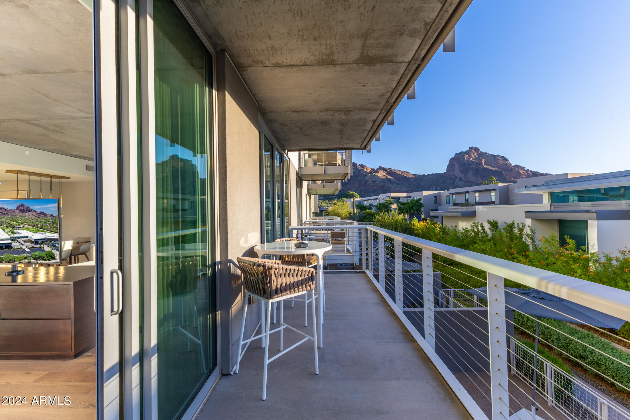5455 E LINCOLN Drive # 2019