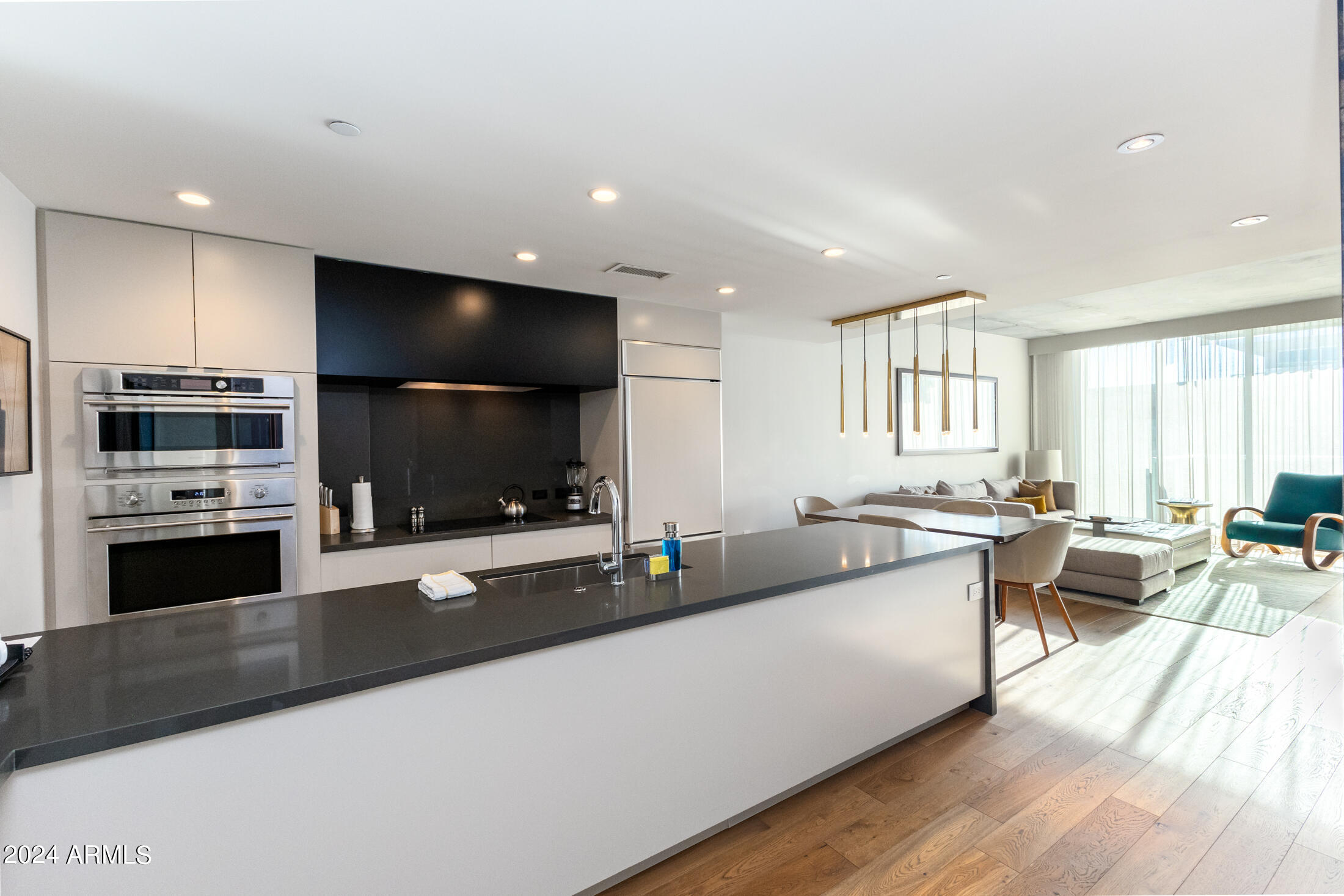 5455 E LINCOLN Drive # 2019