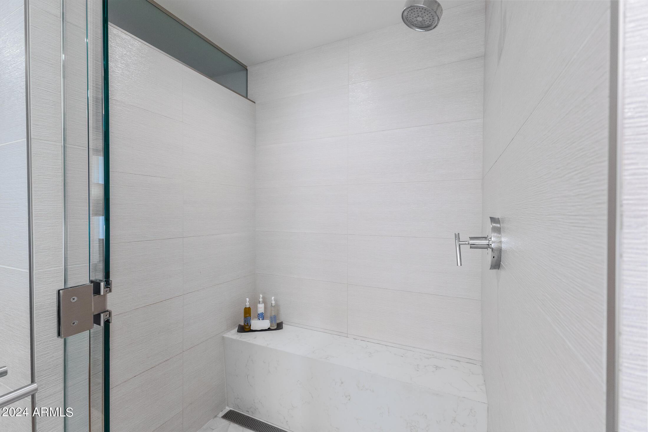 5455 E LINCOLN Drive # 2019
