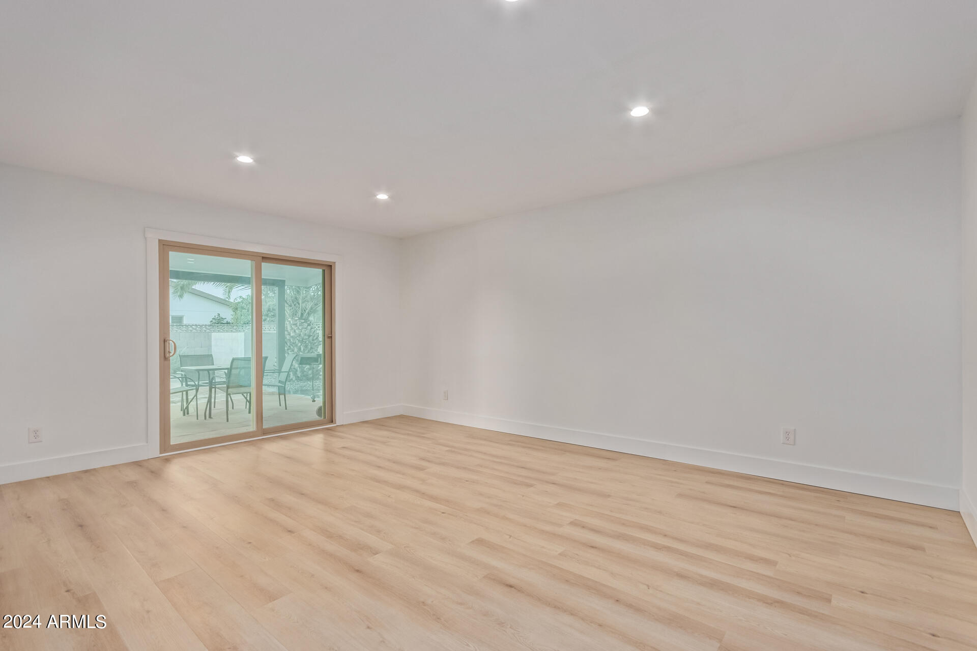 1228 E WESLEYAN Drive