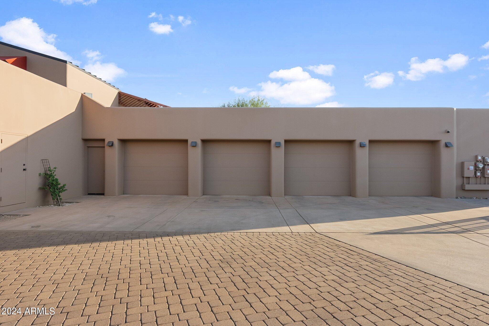 10050 E JOPEDA Lane