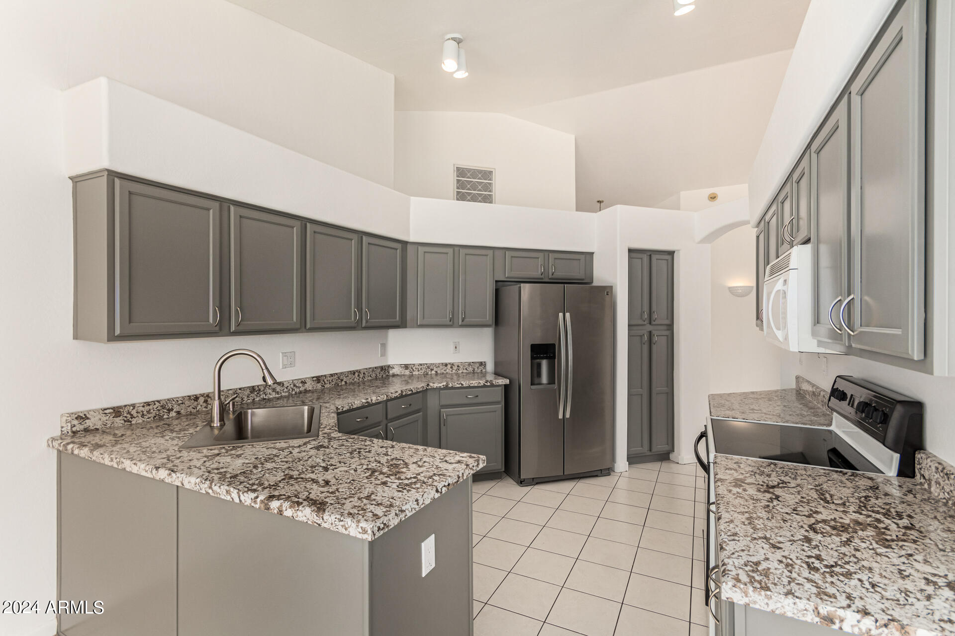 6925 E PARADISE Lane