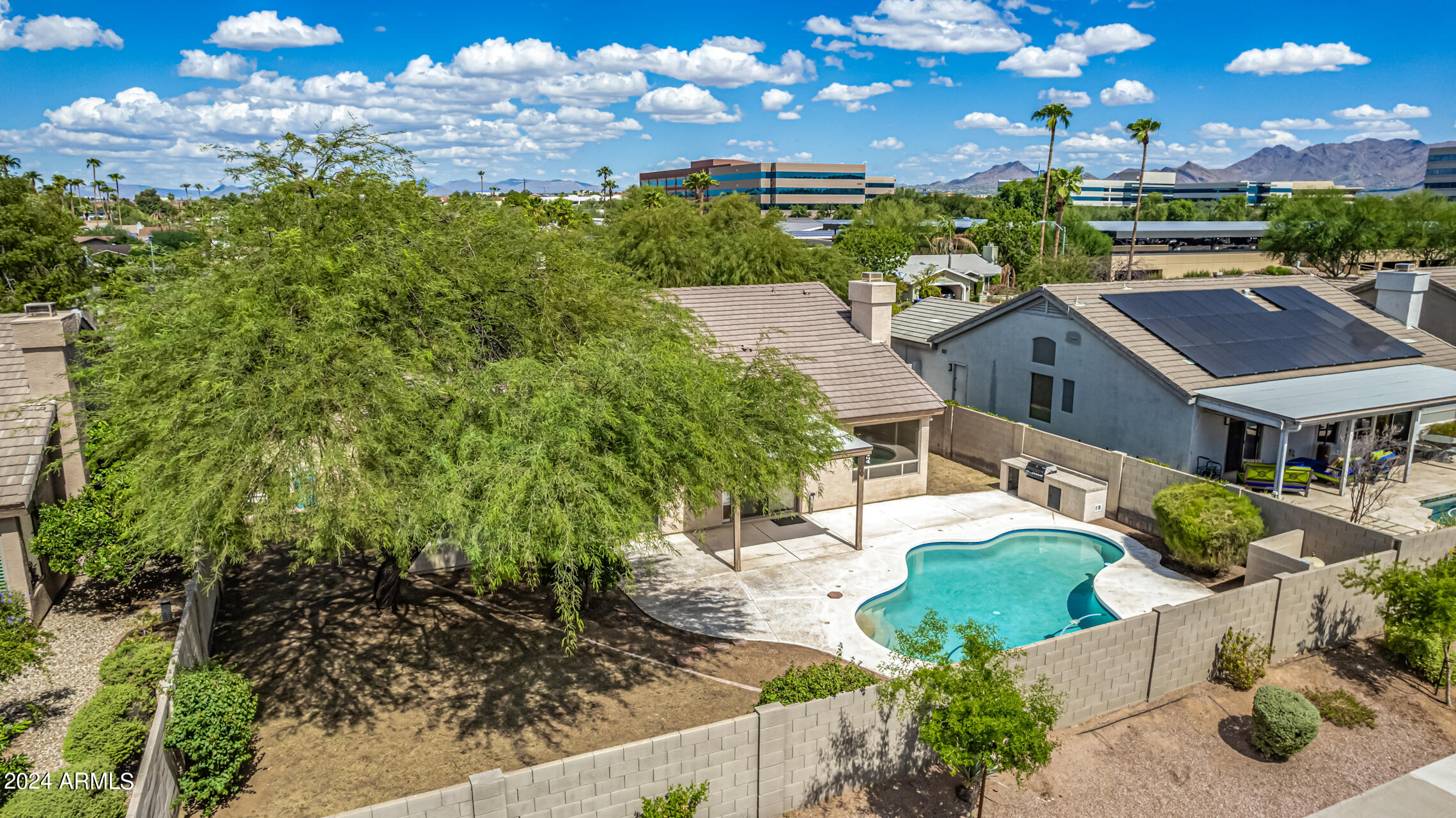 6925 E PARADISE Lane