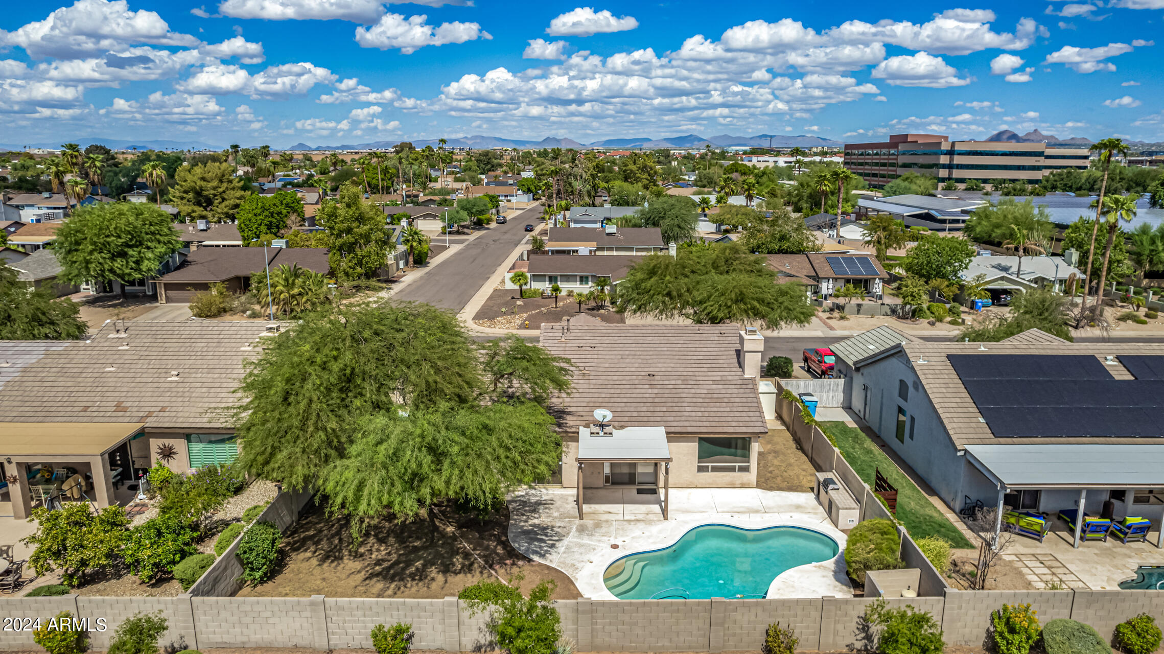 6925 E PARADISE Lane