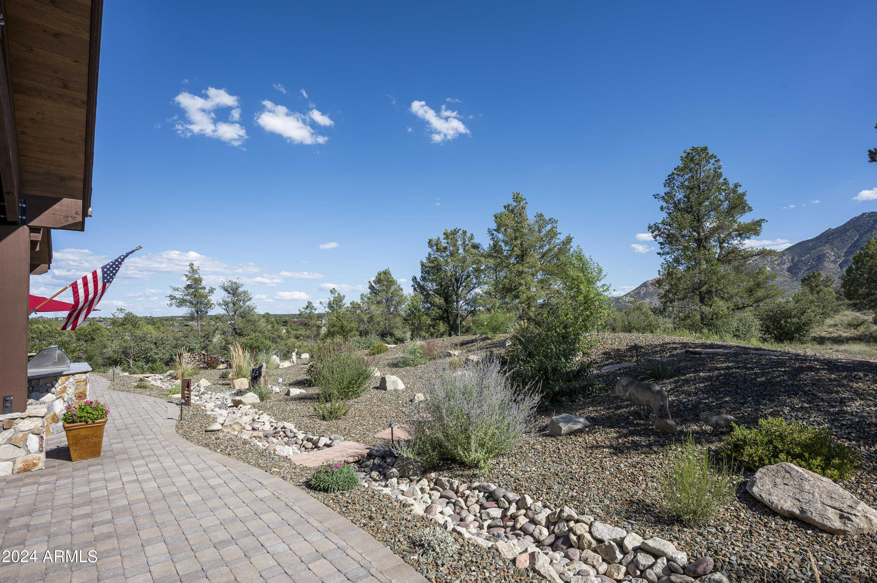4535 W Distant View Trail