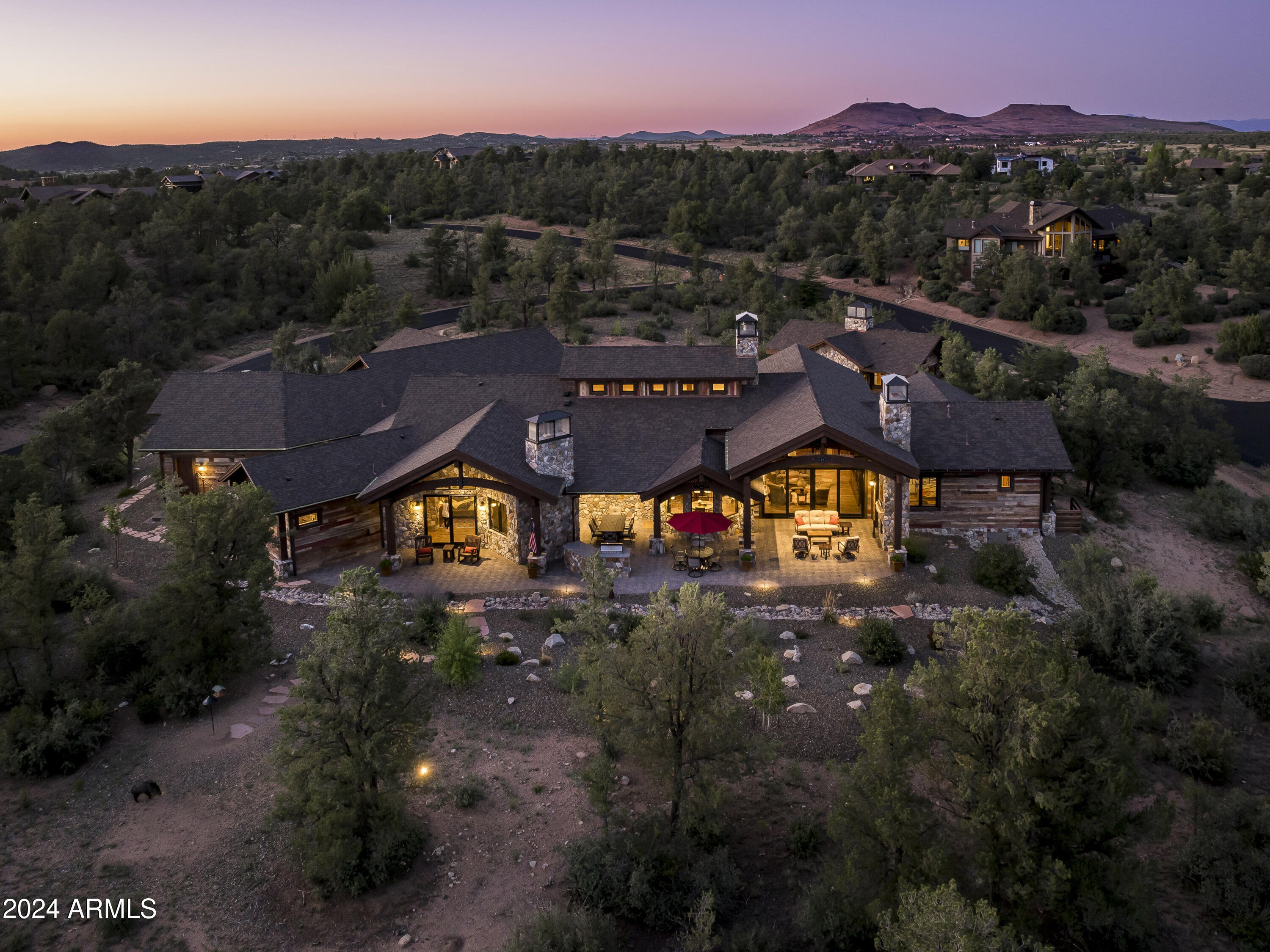 4535 W Distant View Trail