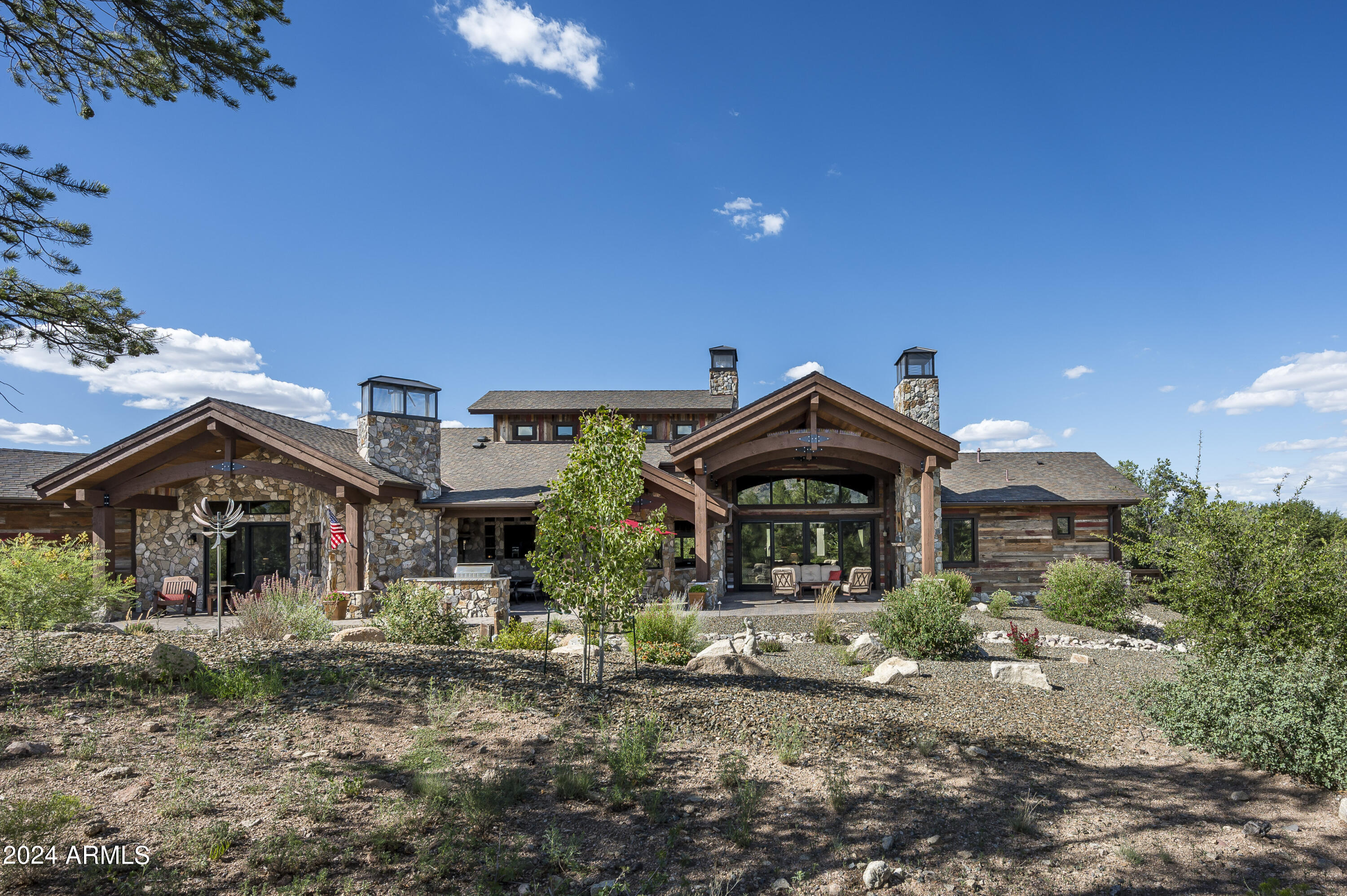 4535 W Distant View Trail