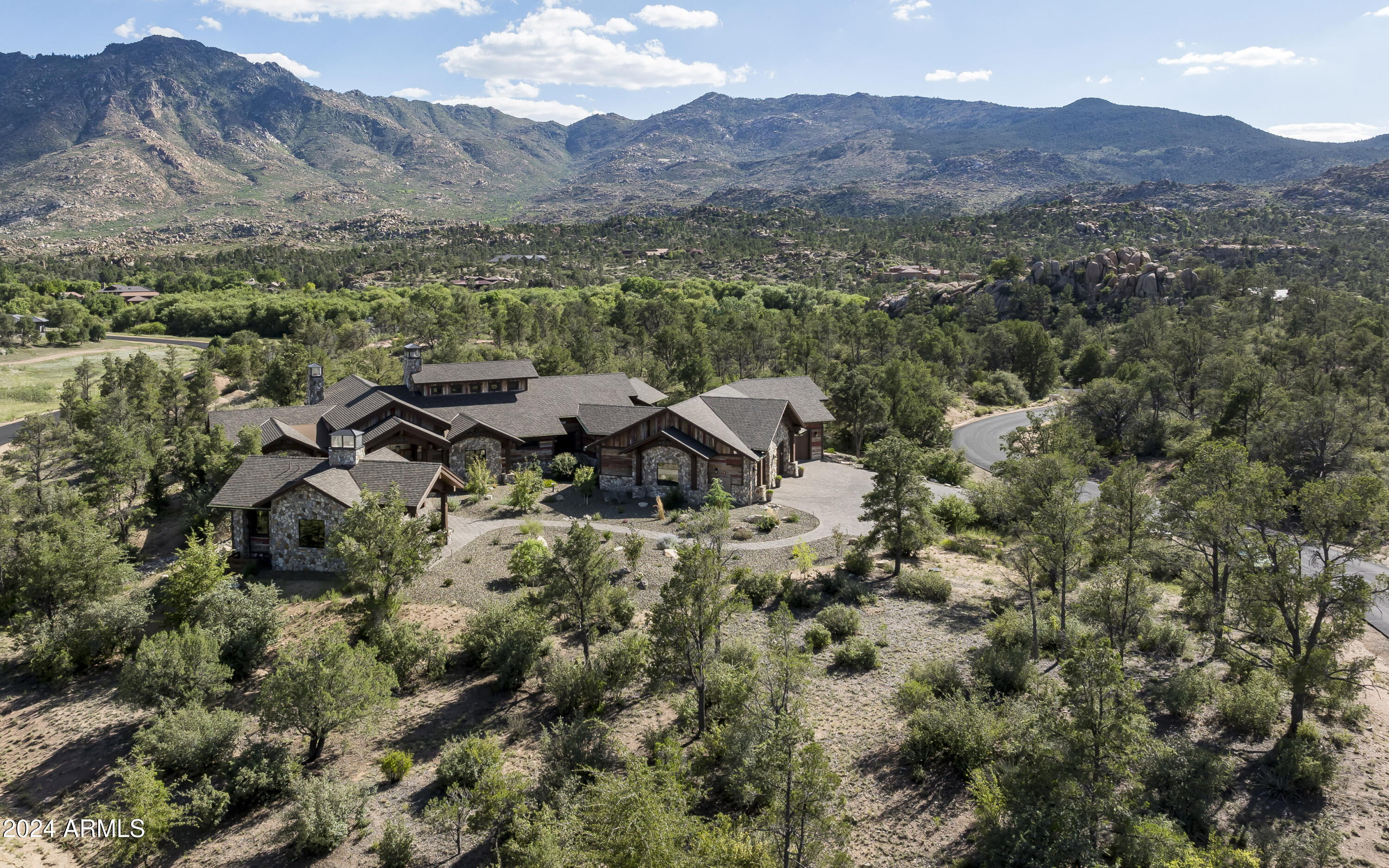 4535 W Distant View Trail