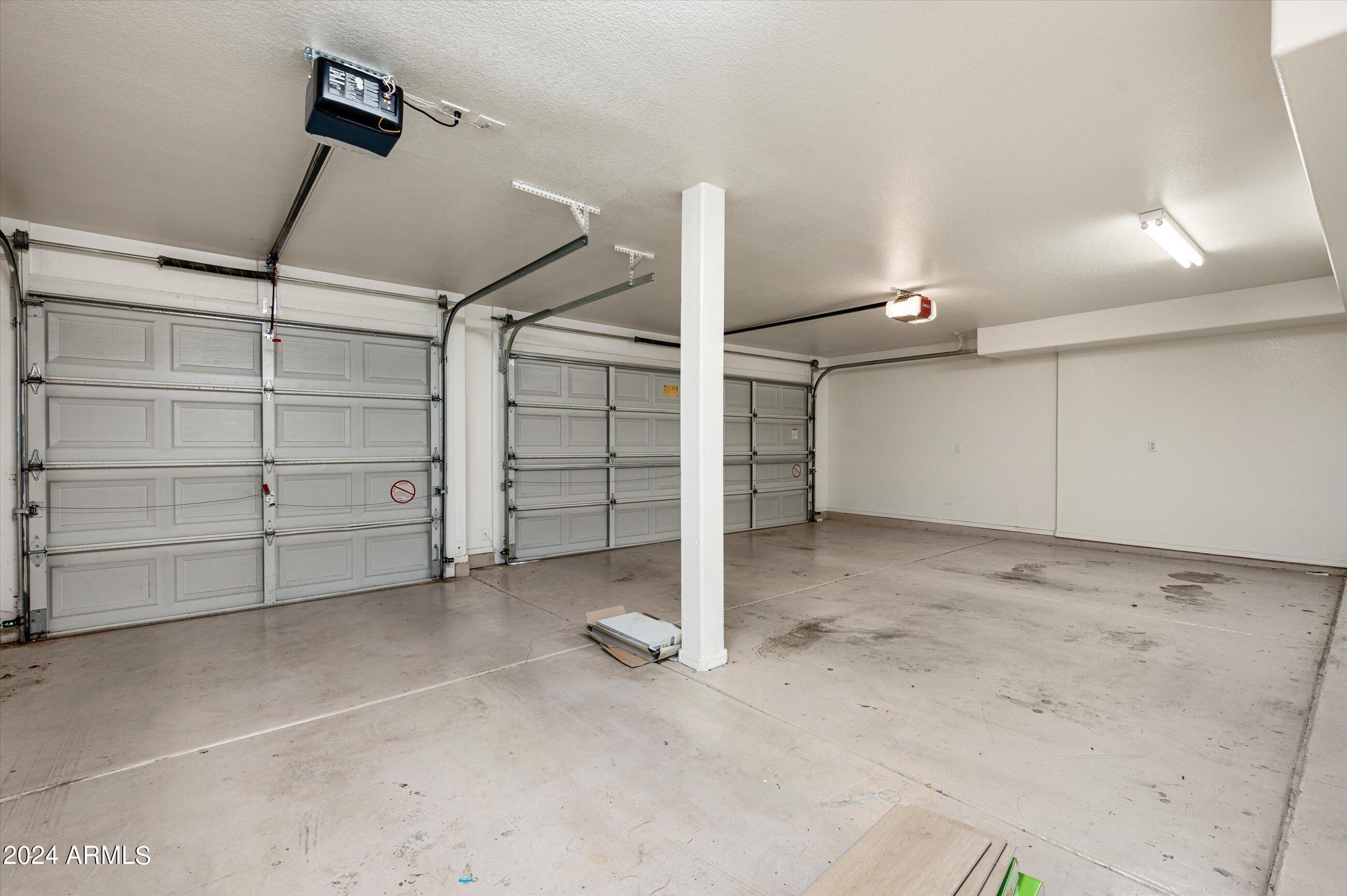 5321 W Linda Lane