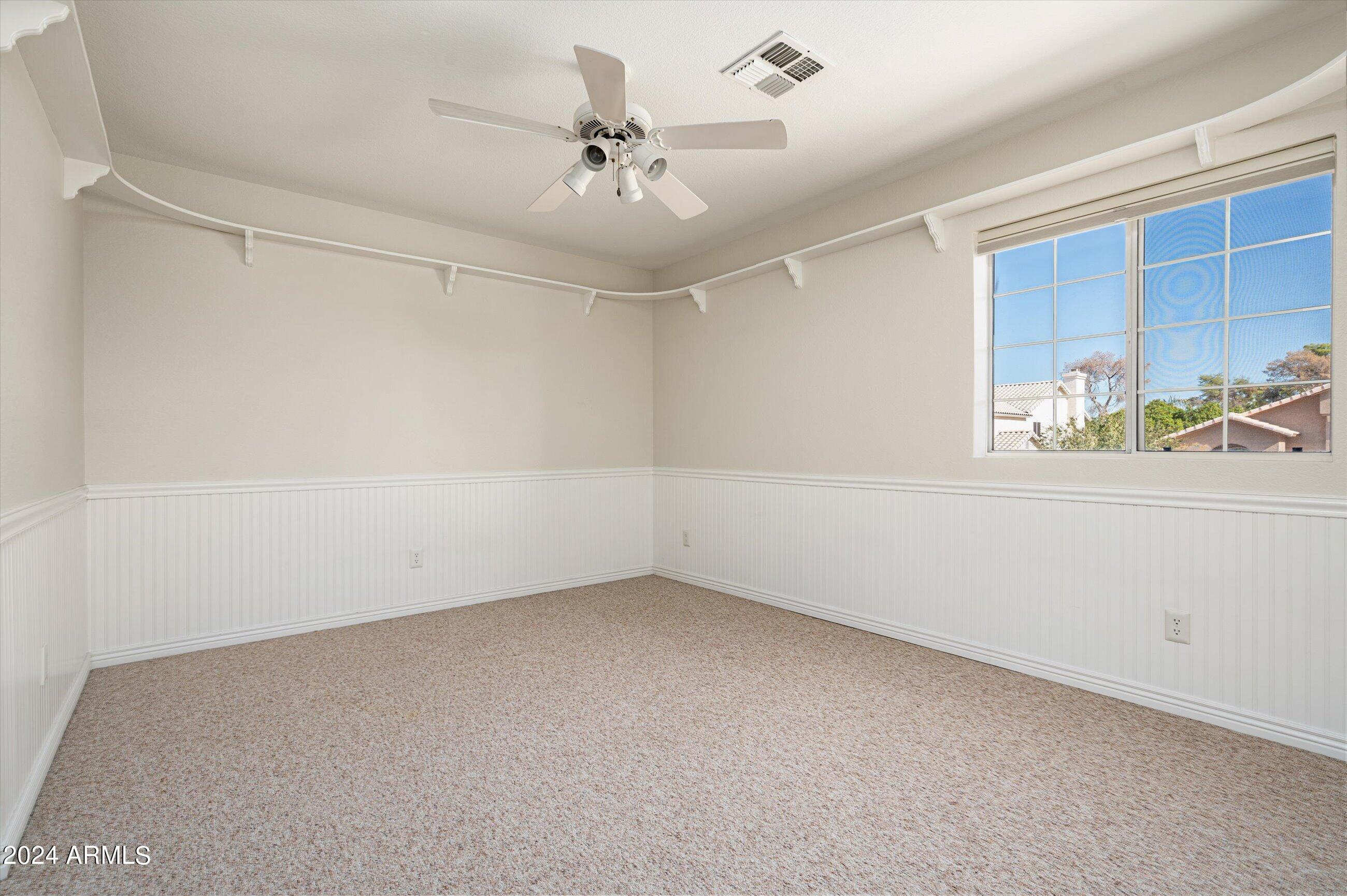 5321 W Linda Lane
