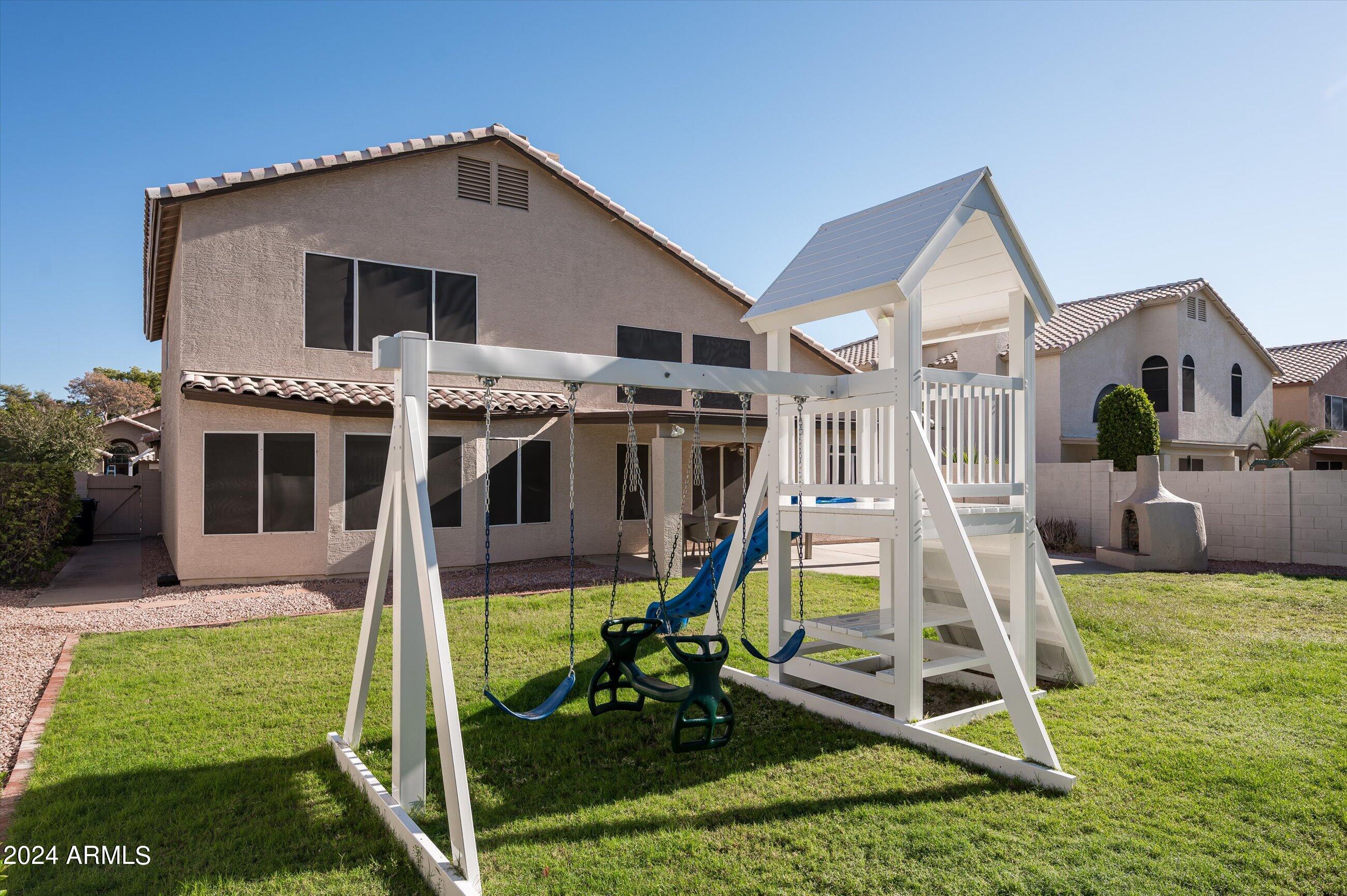 5321 W Linda Lane