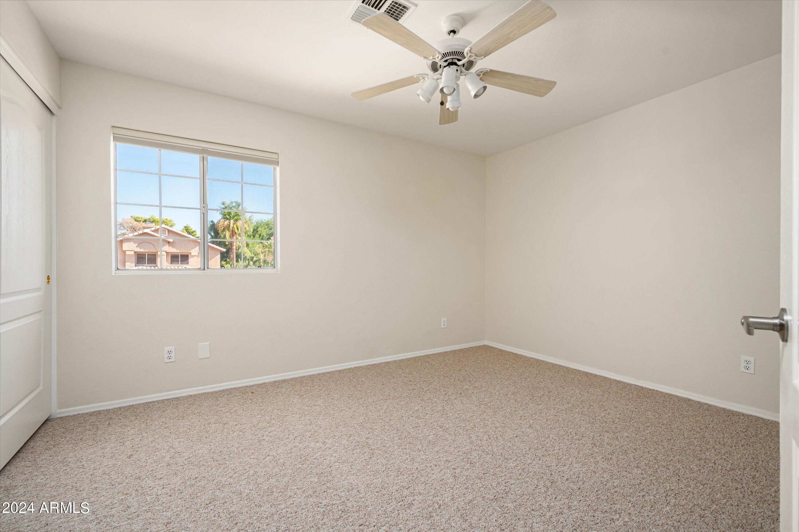 5321 W Linda Lane