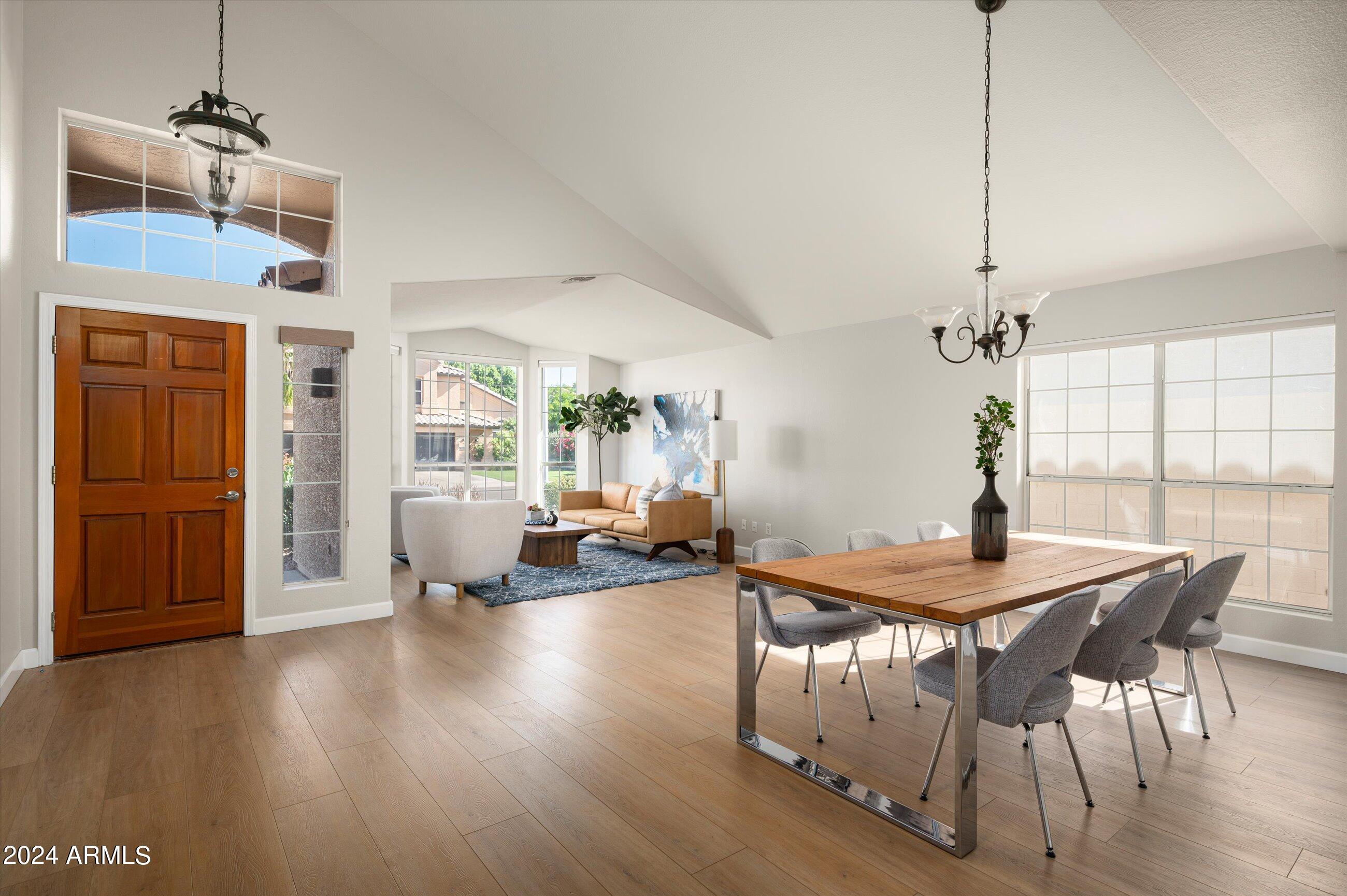 5321 W Linda Lane