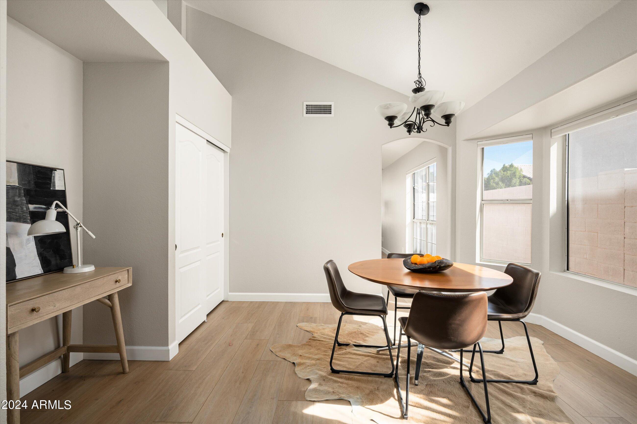 5321 W Linda Lane