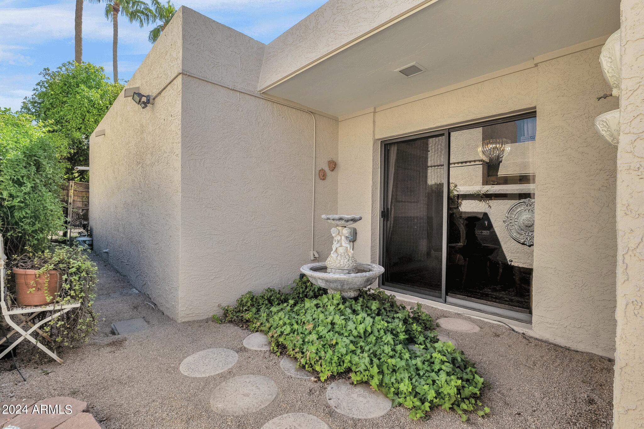 9441 N 80TH Place