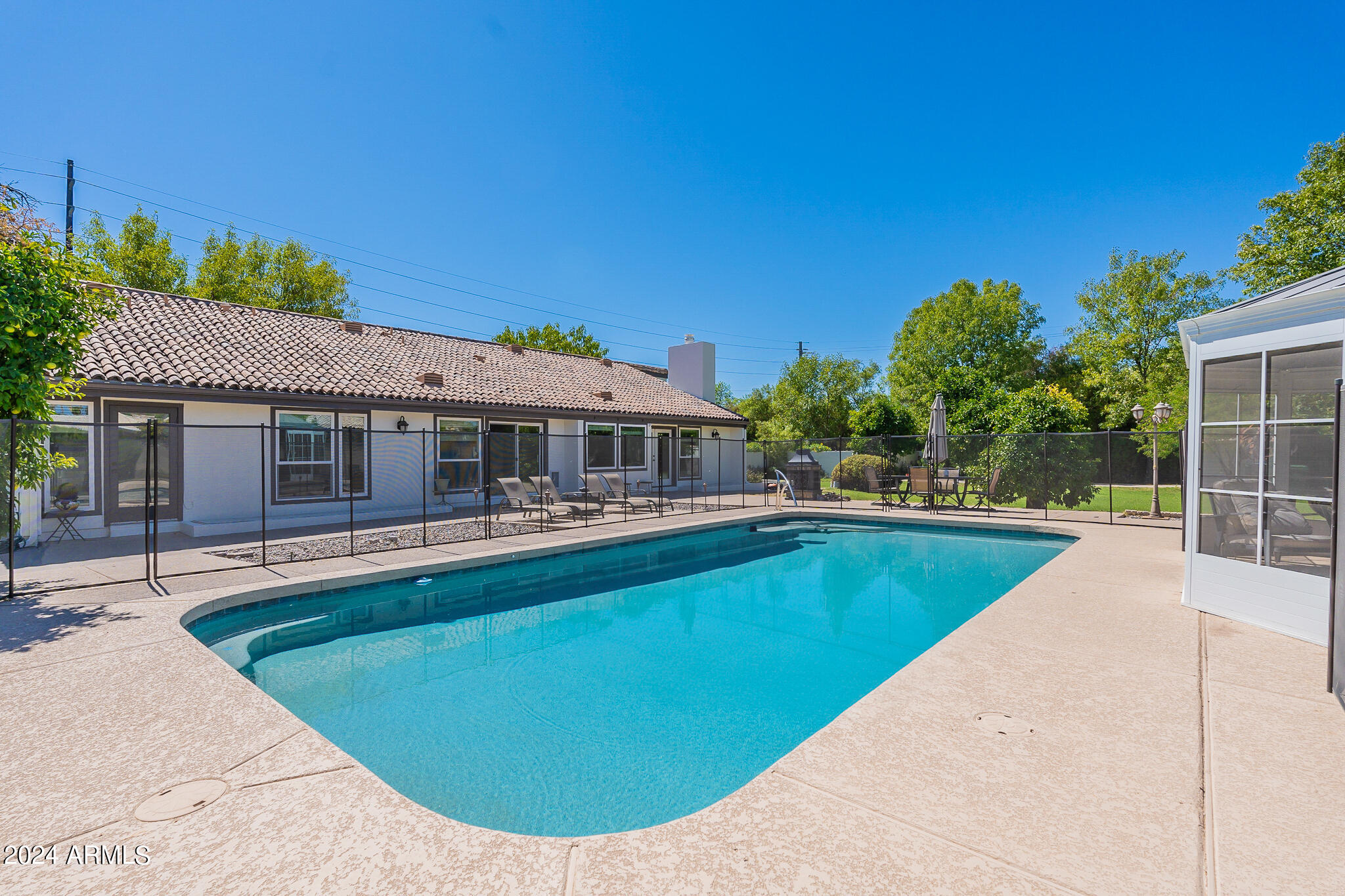 3634 E McDowell Road