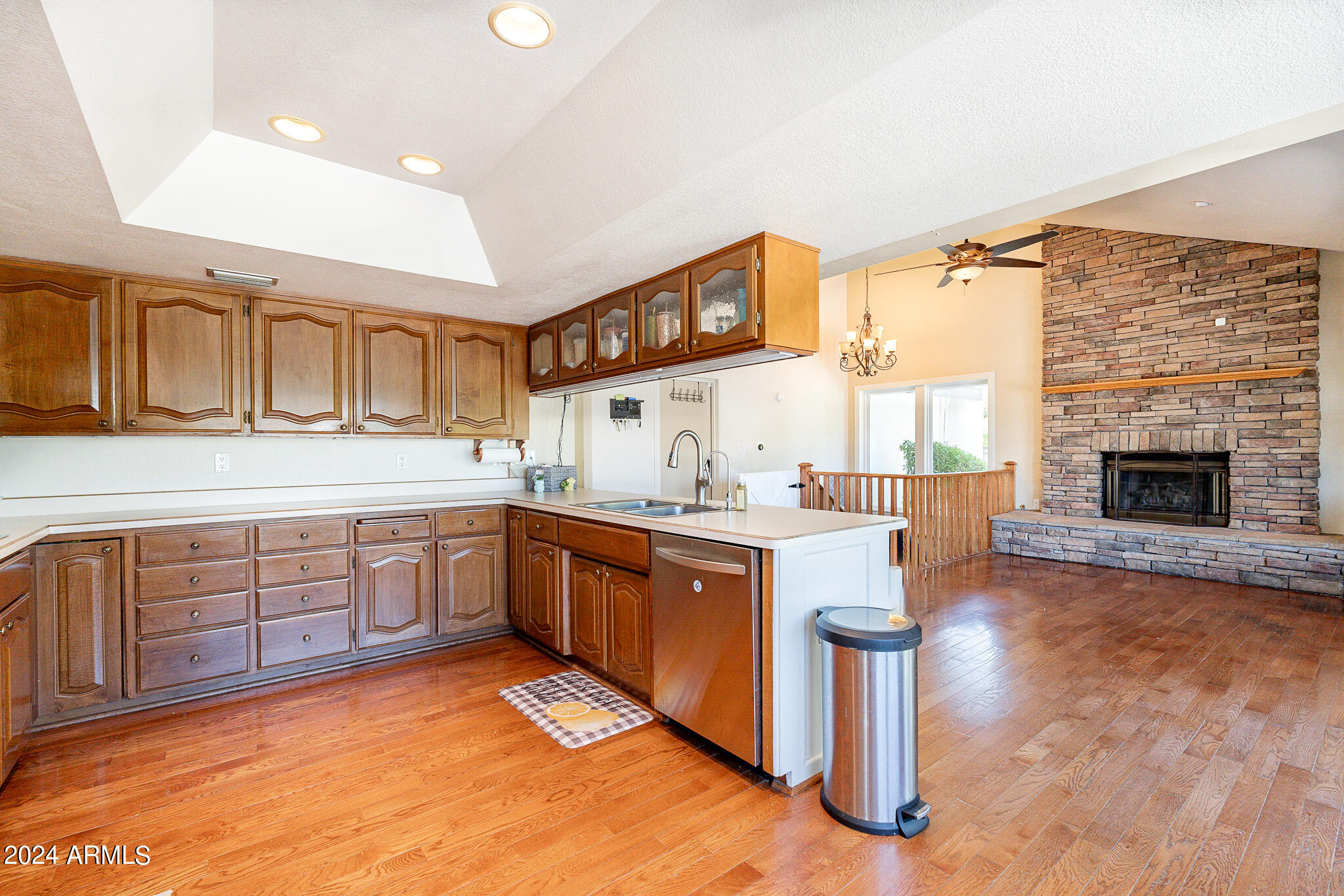 3634 E McDowell Road