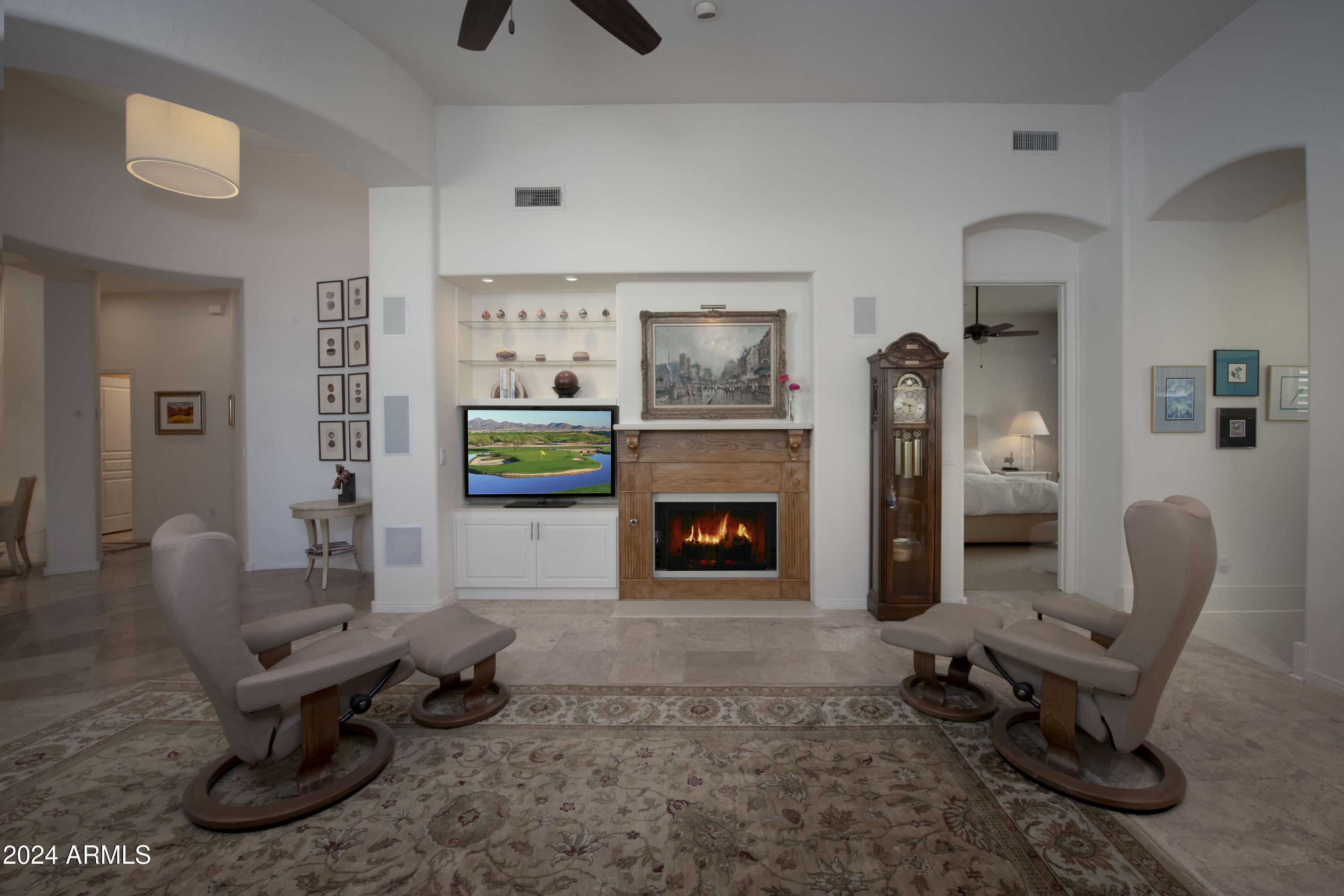 7315 E VAQUERO Drive