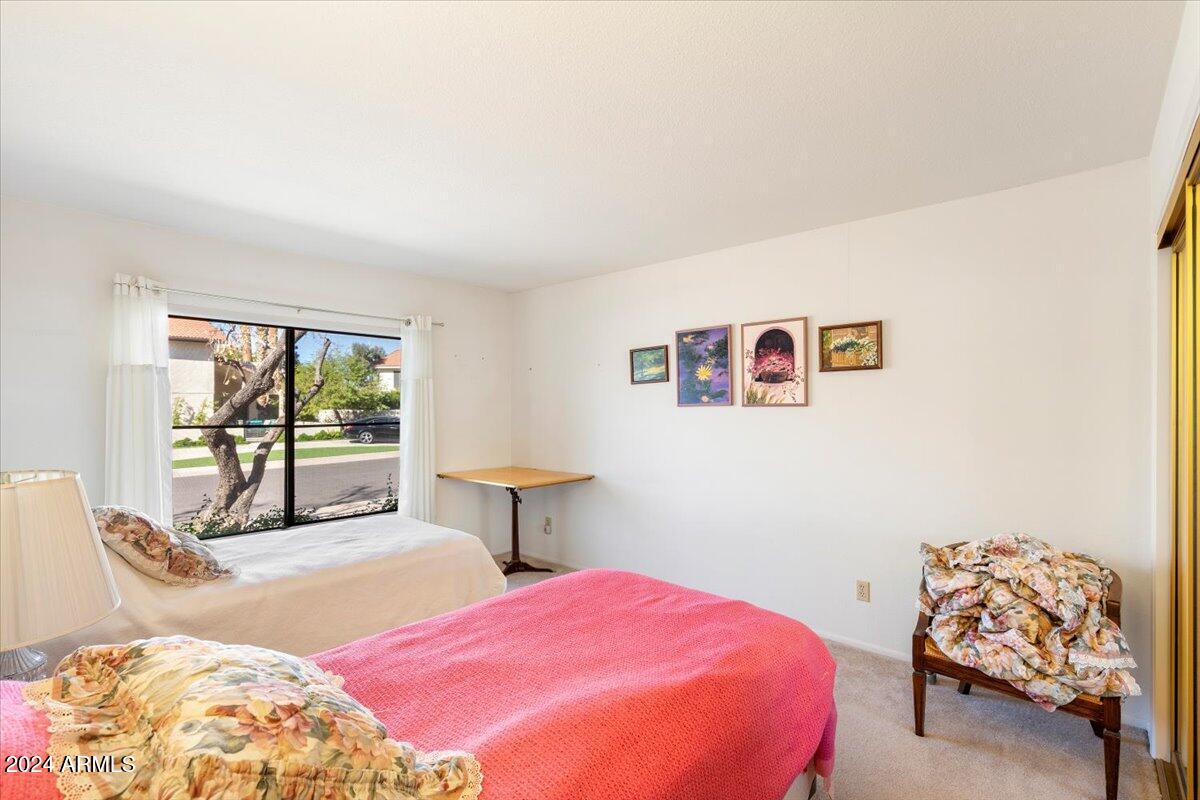 7553 E WOODSHIRE Cove