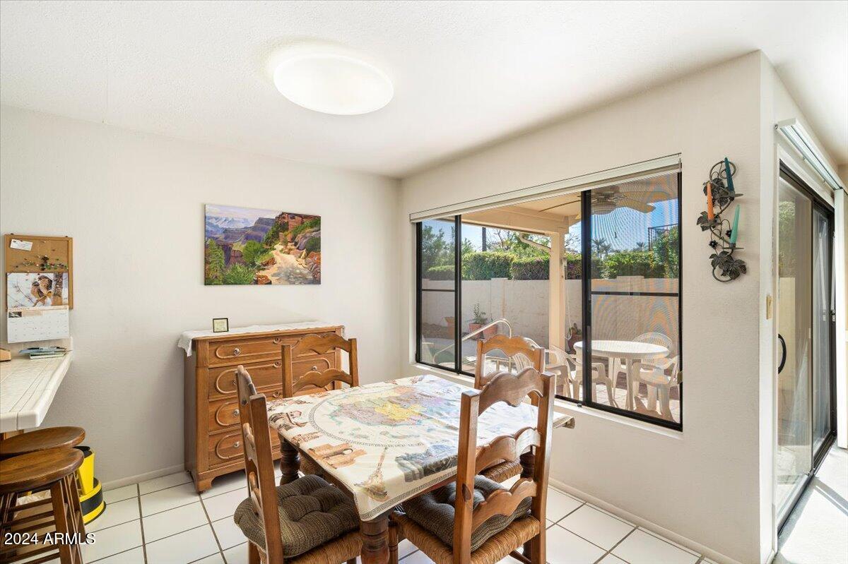 7553 E WOODSHIRE Cove