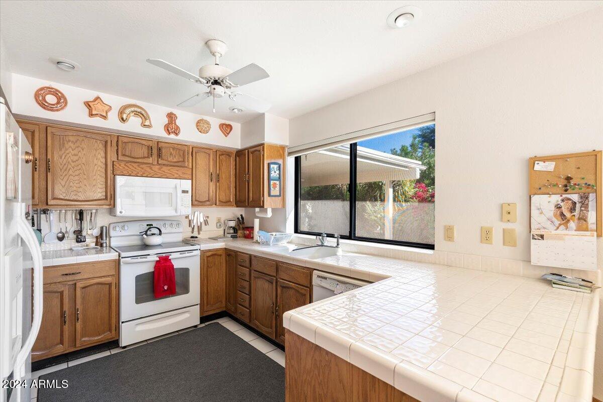 7553 E WOODSHIRE Cove