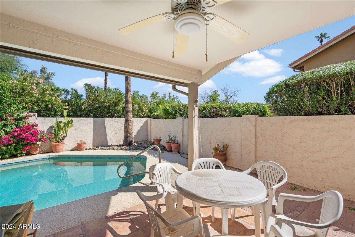 7553 E WOODSHIRE Cove