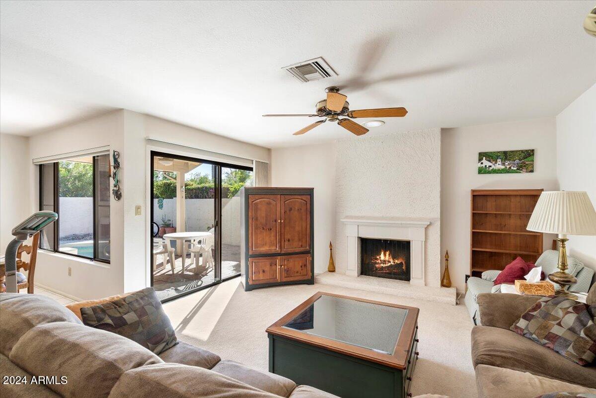 7553 E WOODSHIRE Cove
