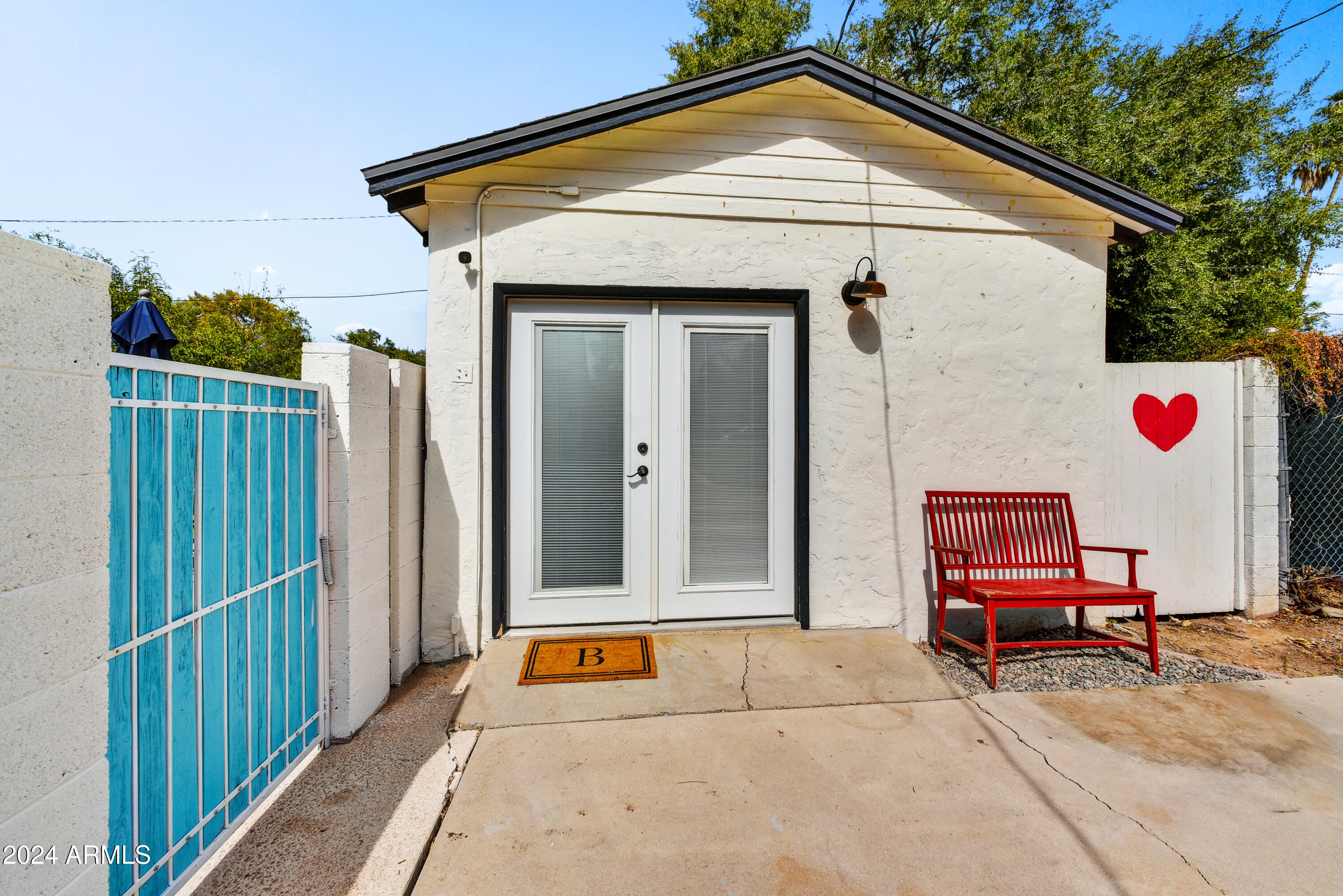 532 W SAN JUAN Avenue
