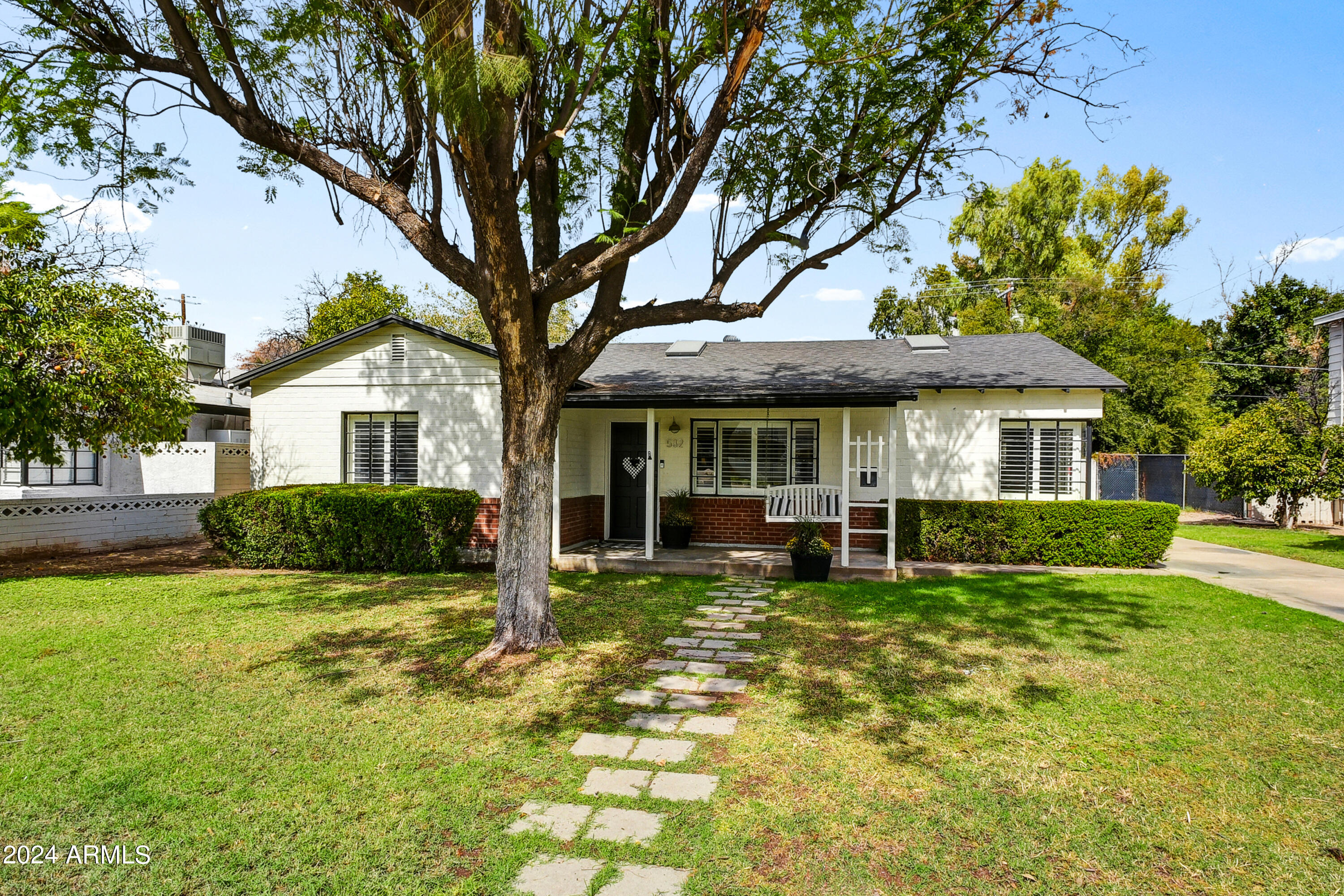 532 W SAN JUAN Avenue