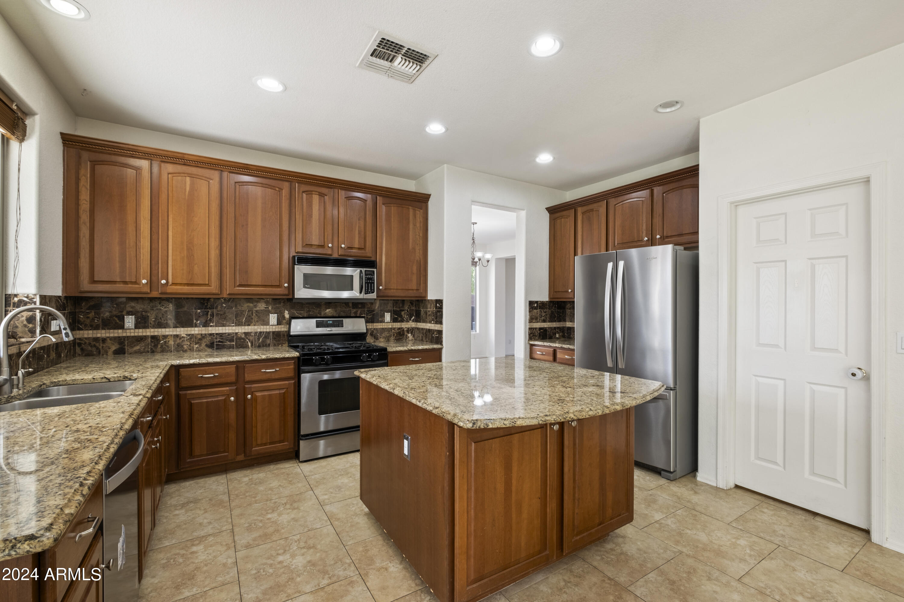 18813 E Arrowhead Trl Trail