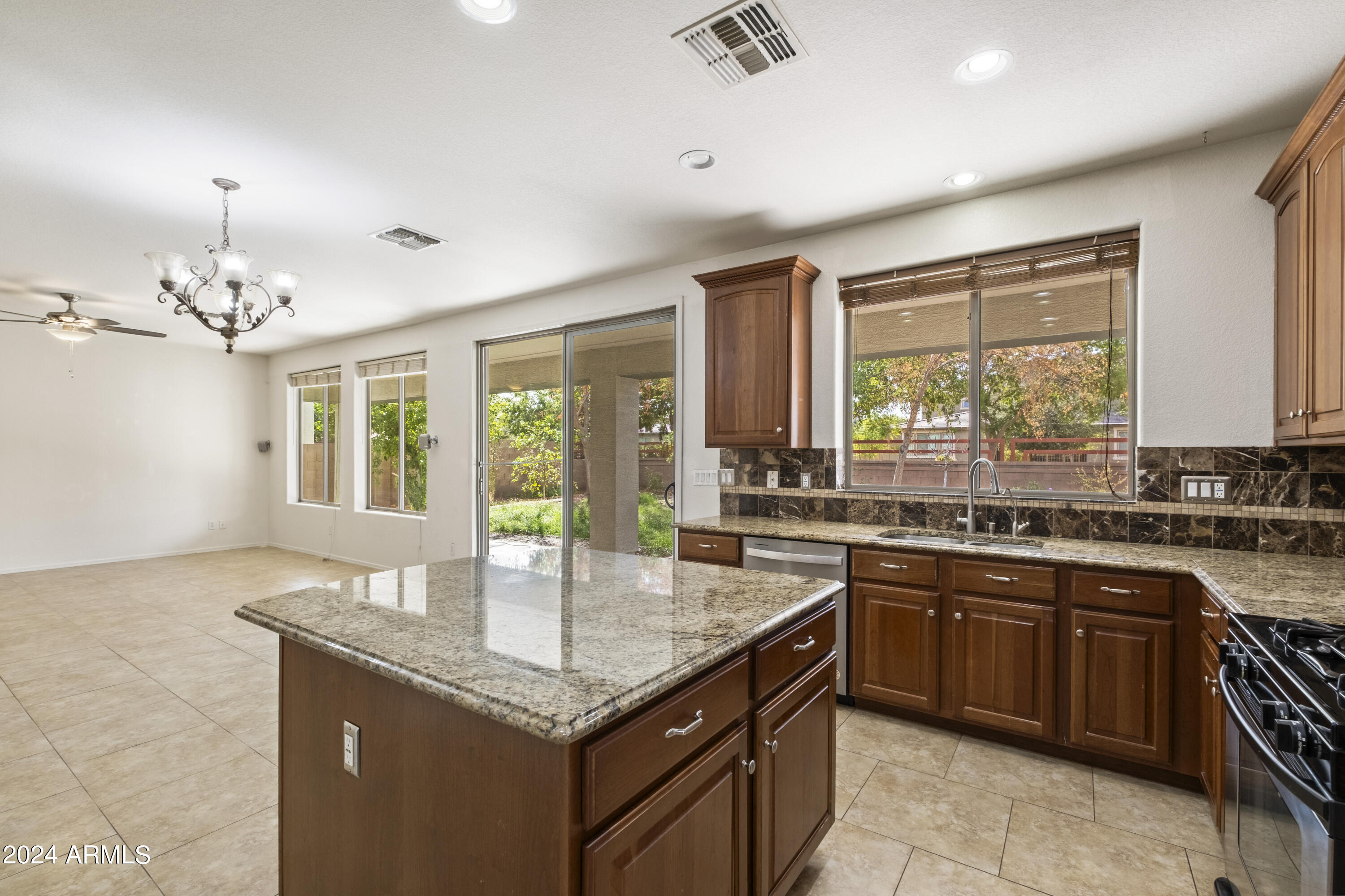 18813 E Arrowhead Trl Trail