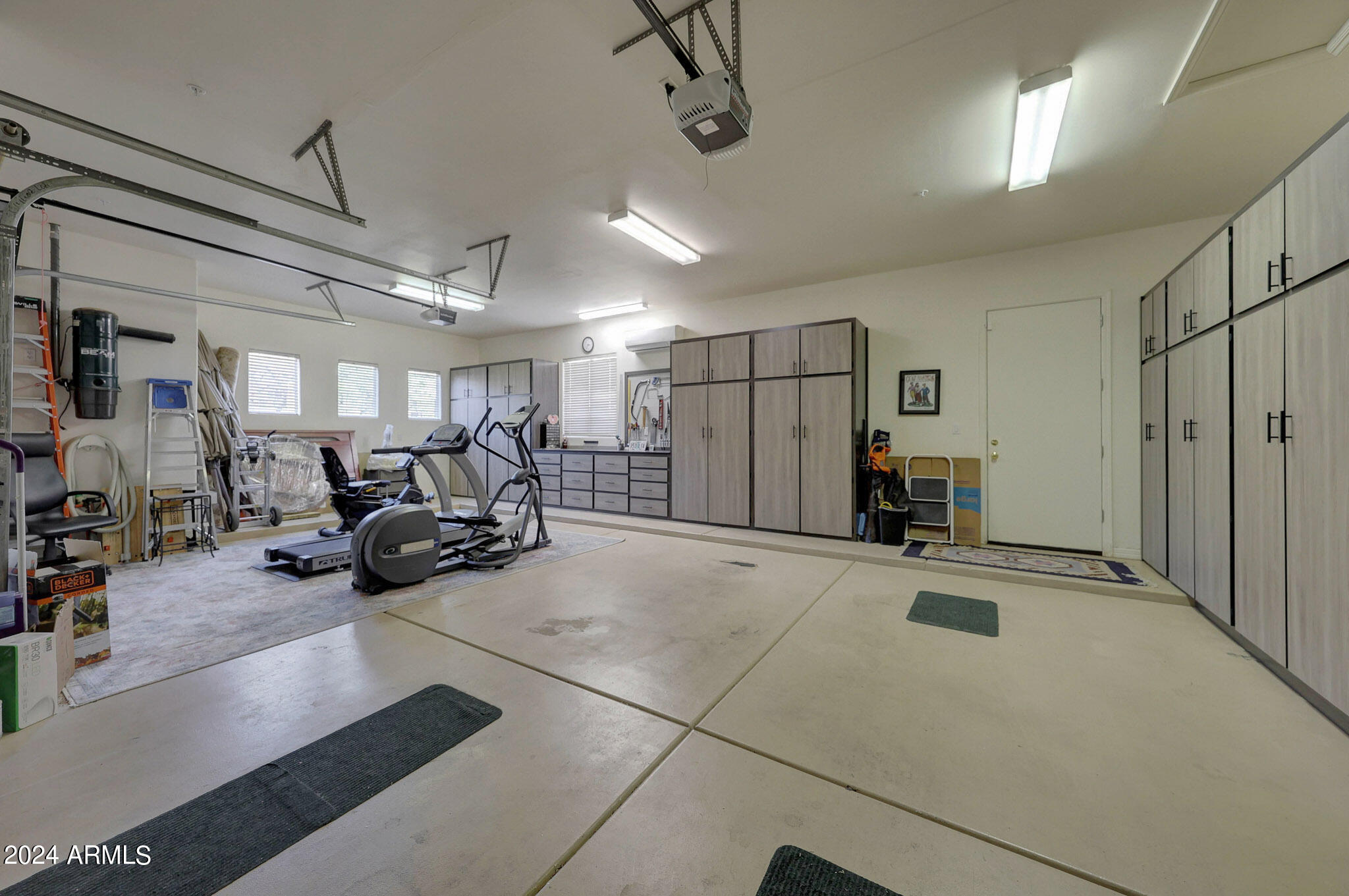 12119 E WETHERSFIELD Drive