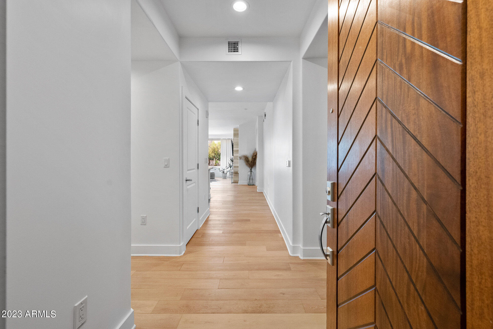 4803 N WOODMERE FAIRWAY -- # 1011