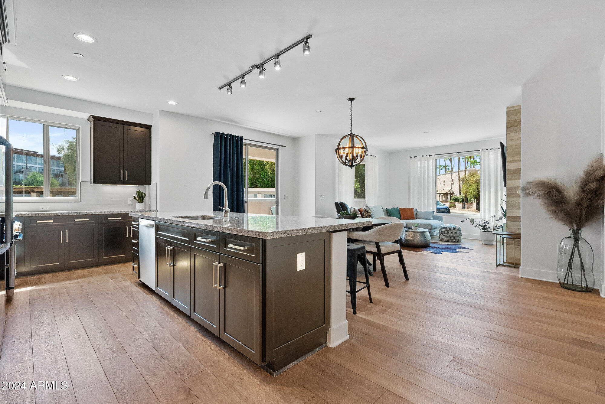 4803 N WOODMERE FAIRWAY -- # 1011