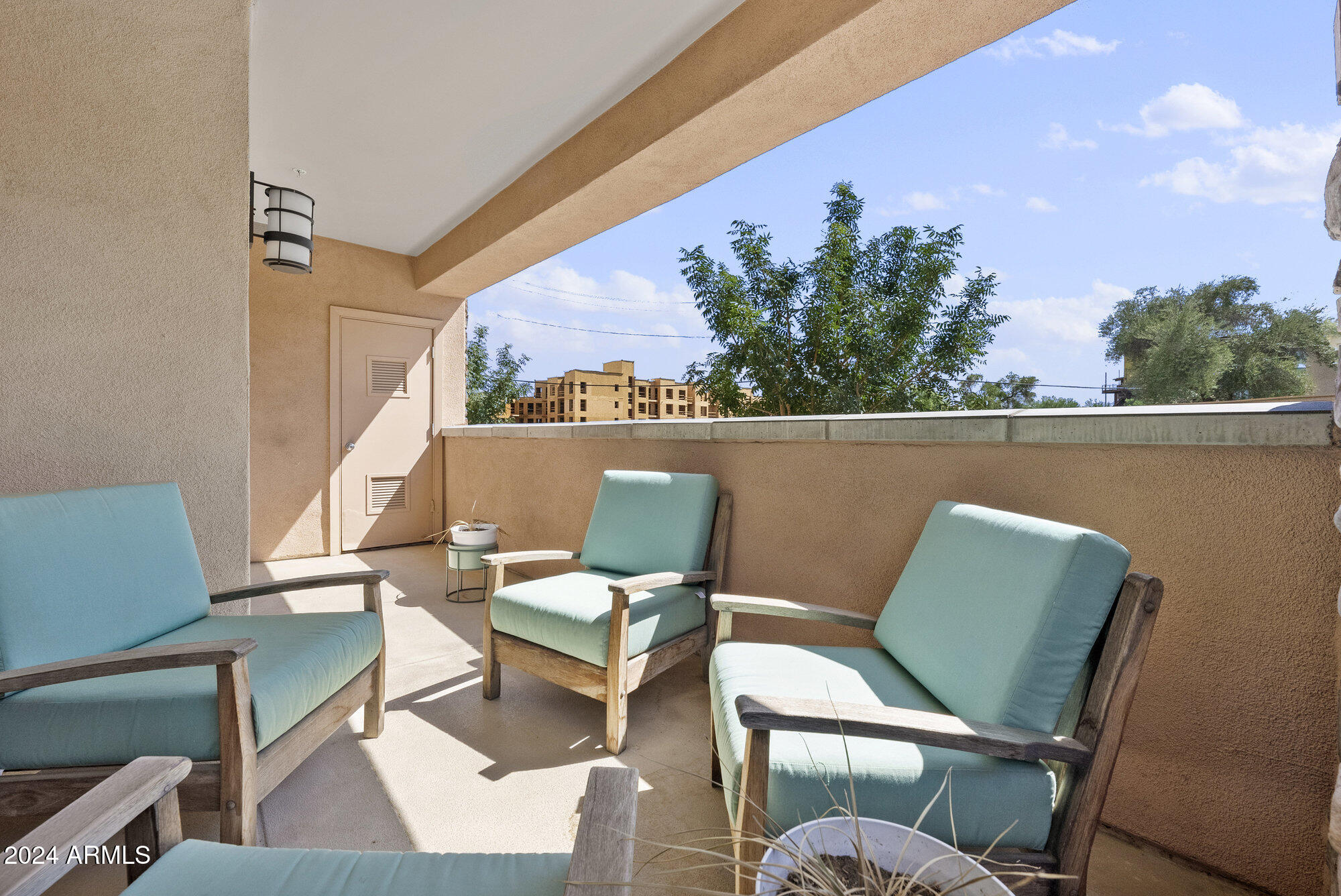 4803 N WOODMERE FAIRWAY -- # 1011