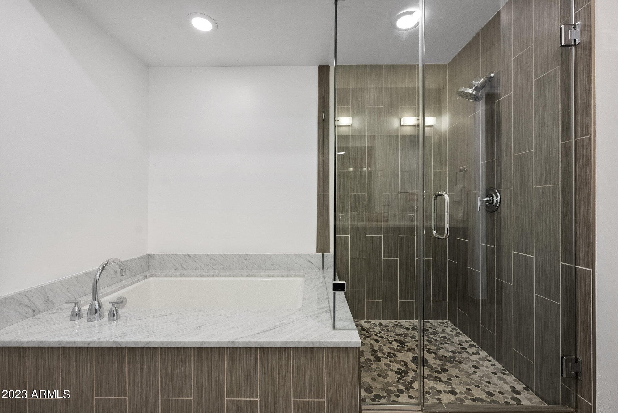 4803 N WOODMERE FAIRWAY -- # 1011