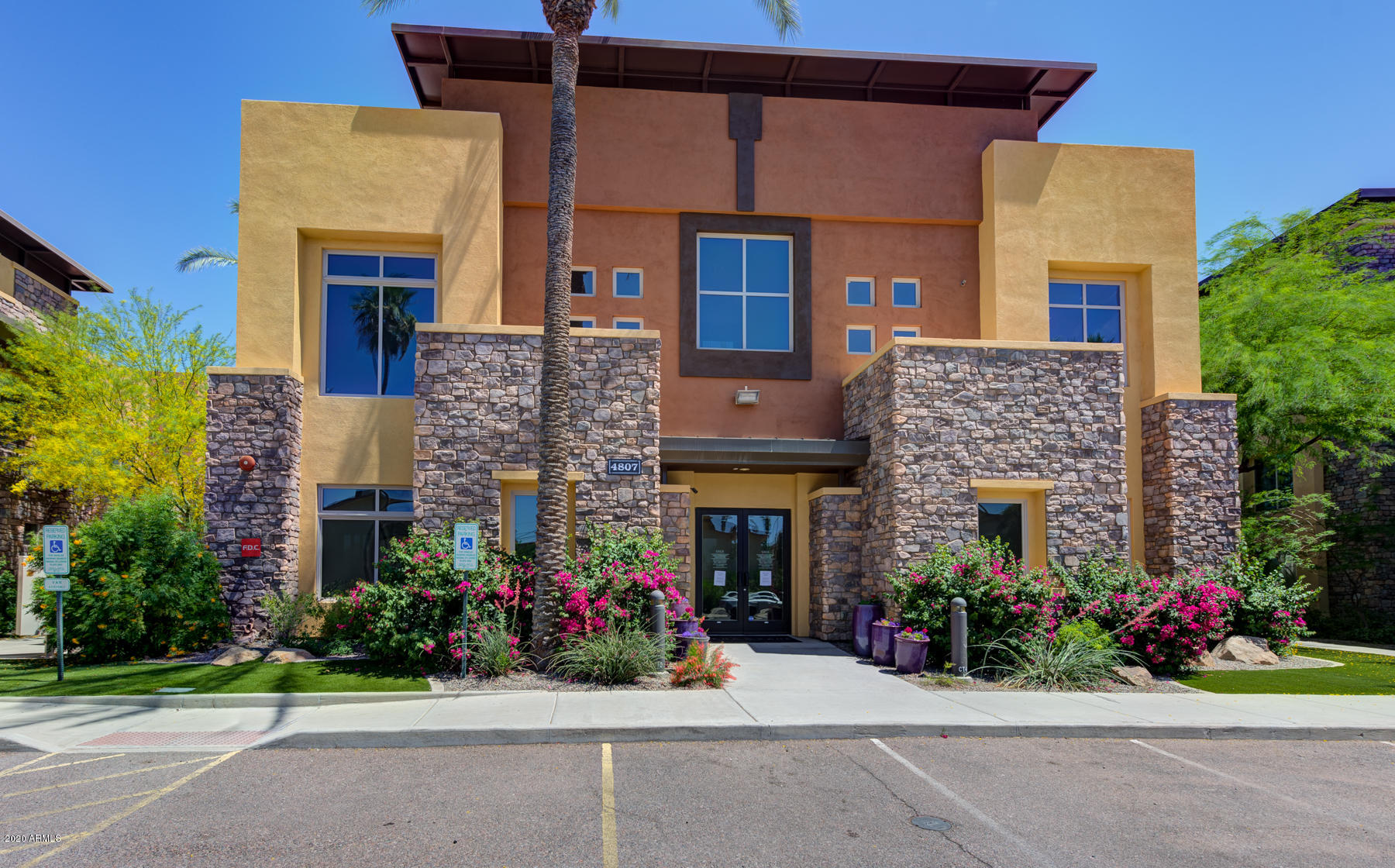 4803 N WOODMERE FAIRWAY -- # 1011