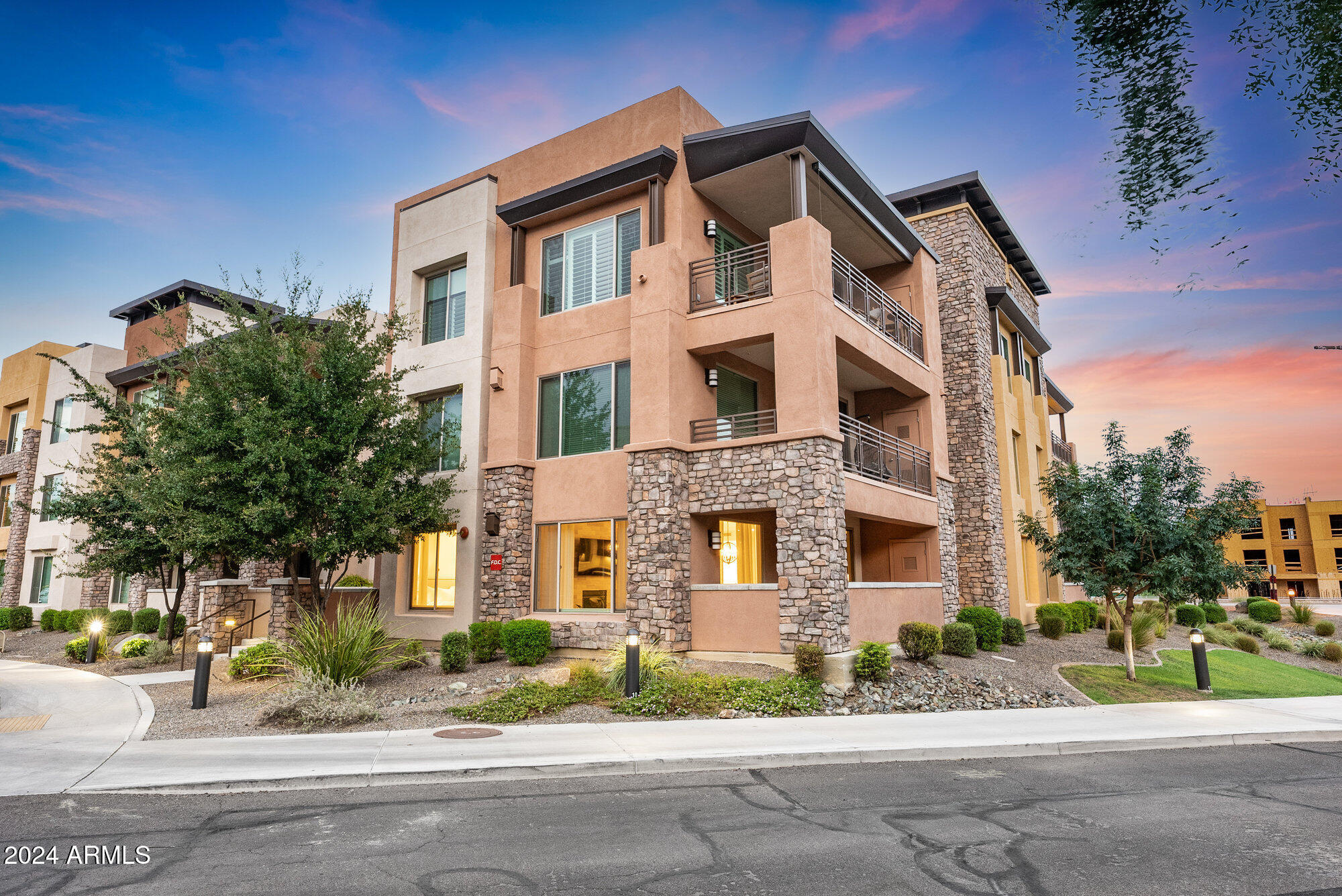 4803 N WOODMERE FAIRWAY -- # 1011