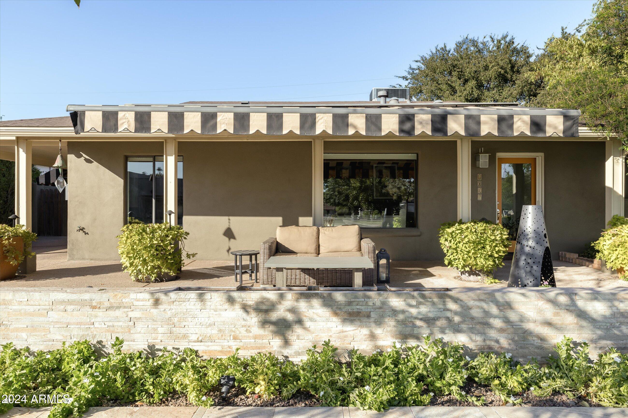 1036 E SAN MIGUEL Avenue