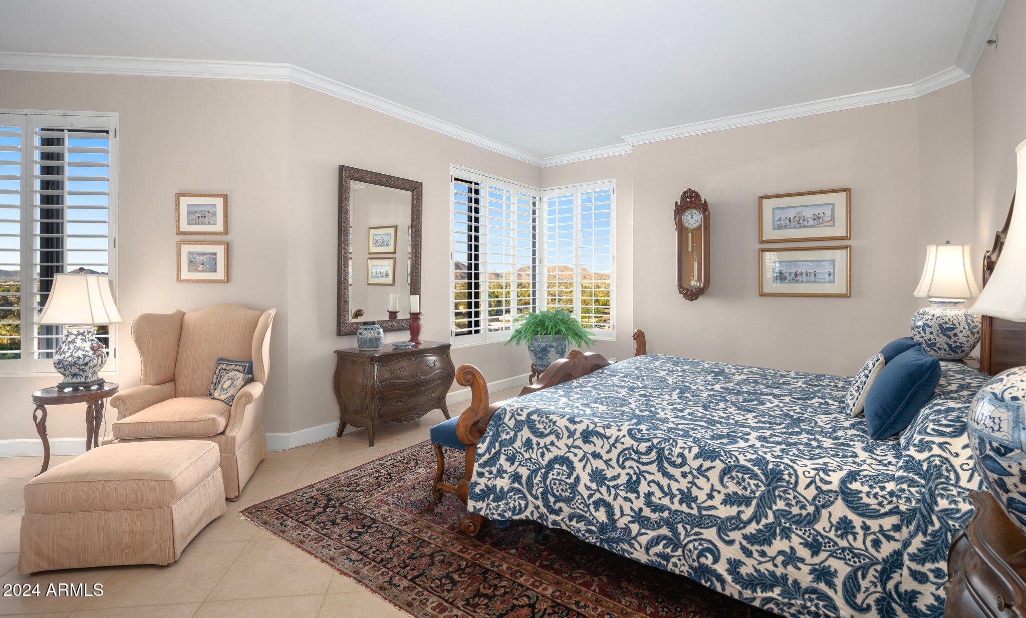 1040 E OSBORN Road # 602