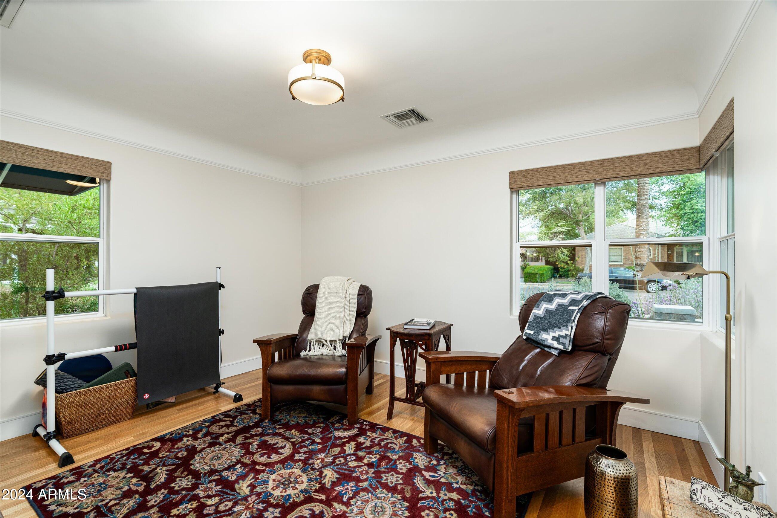517 W Granada Road
