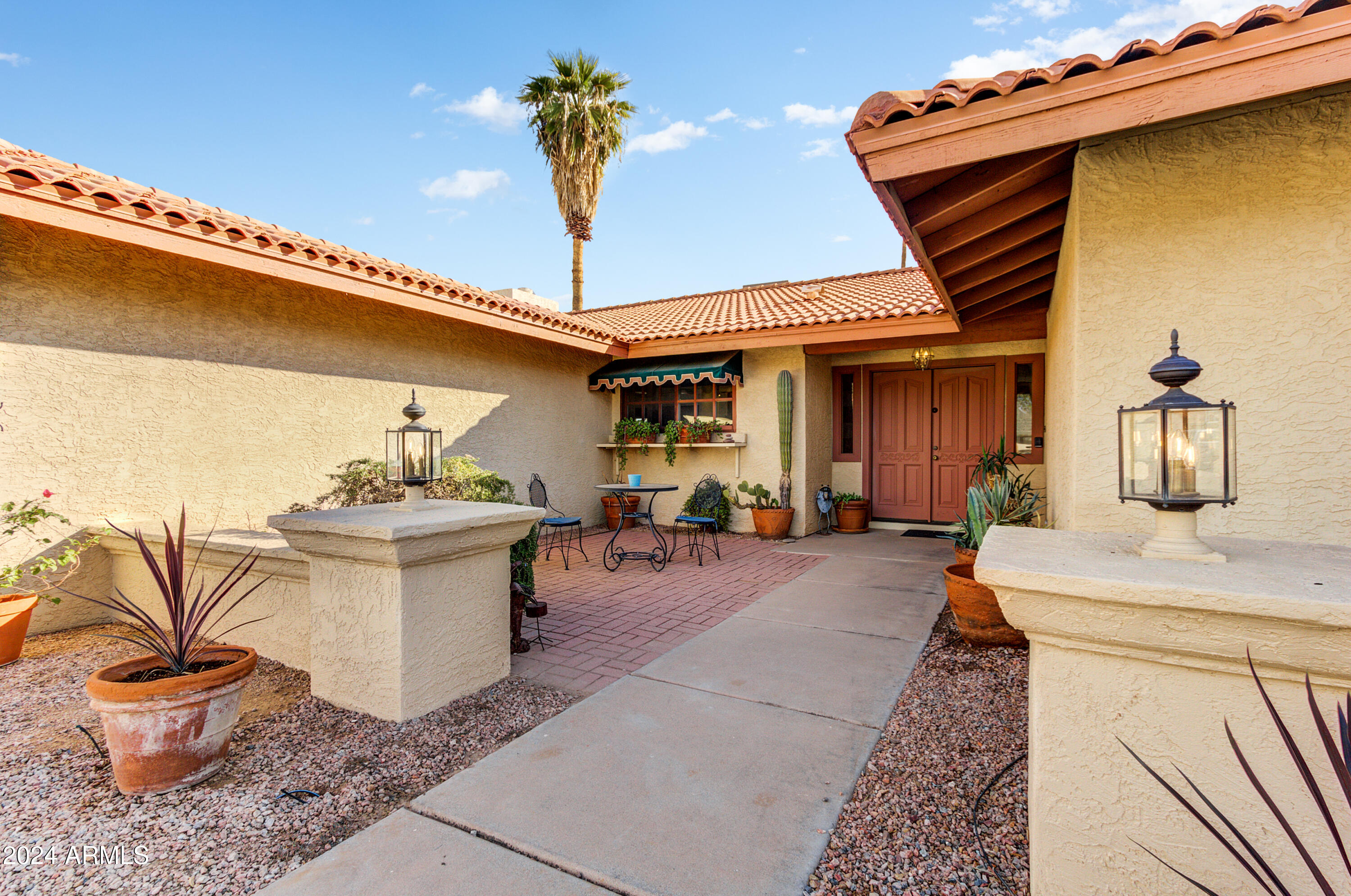 15863 N 46th Place