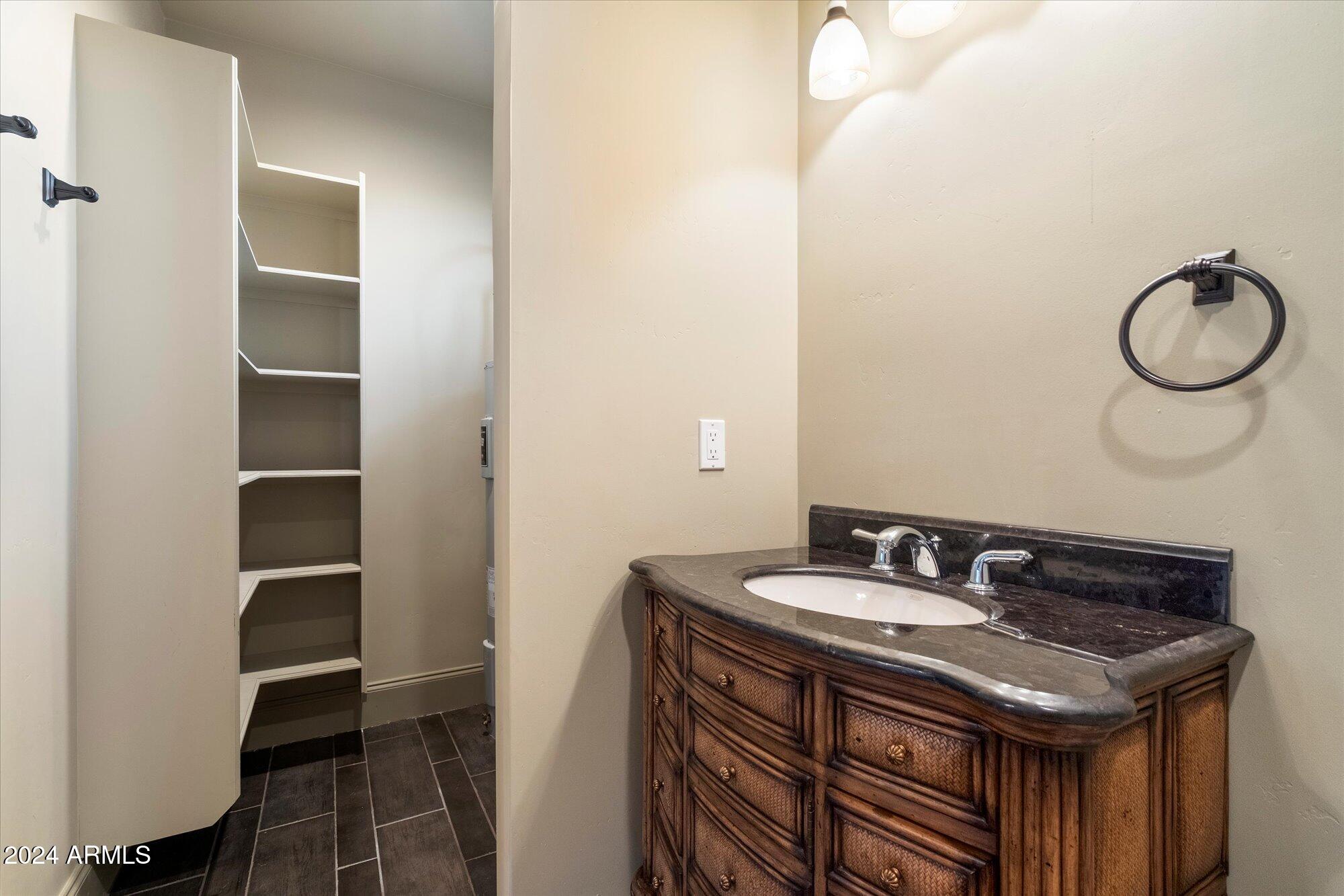 4256 N Desert Oasis Circle