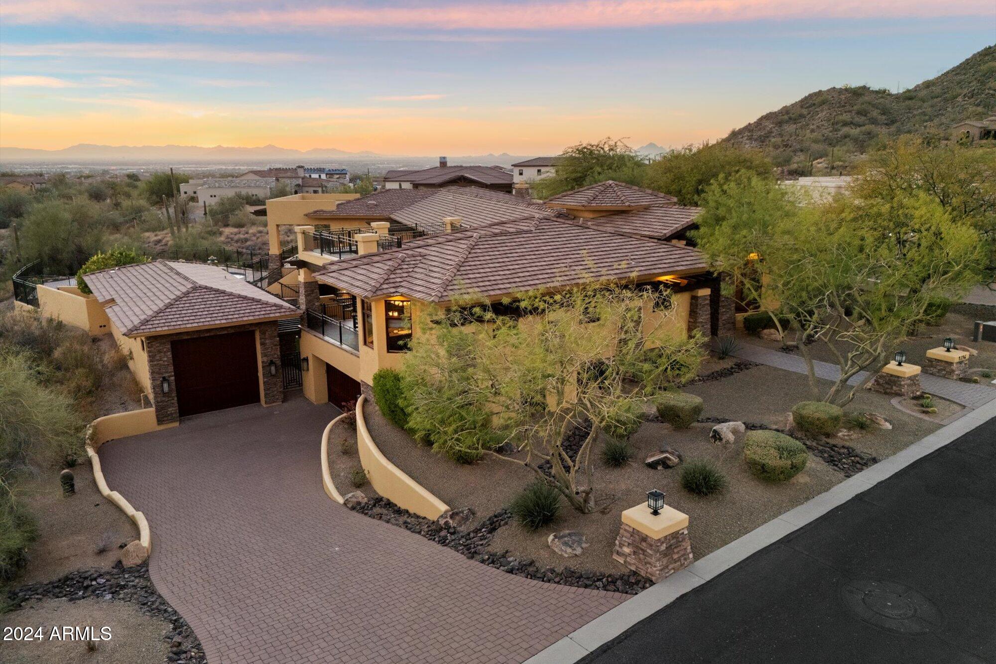 4256 N Desert Oasis Circle